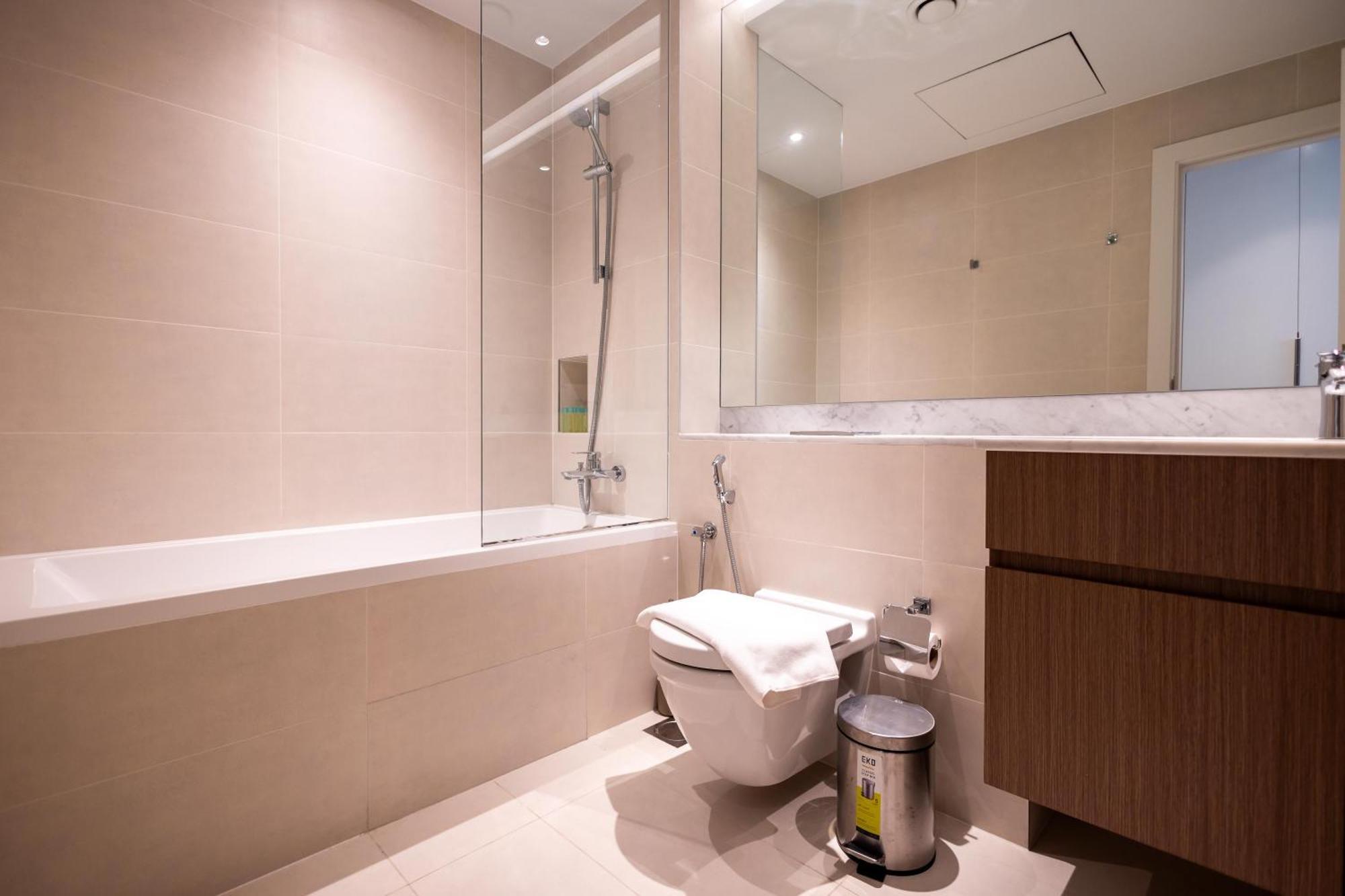 Higuests Experience Coastal Elegance At La Rive 2 In La