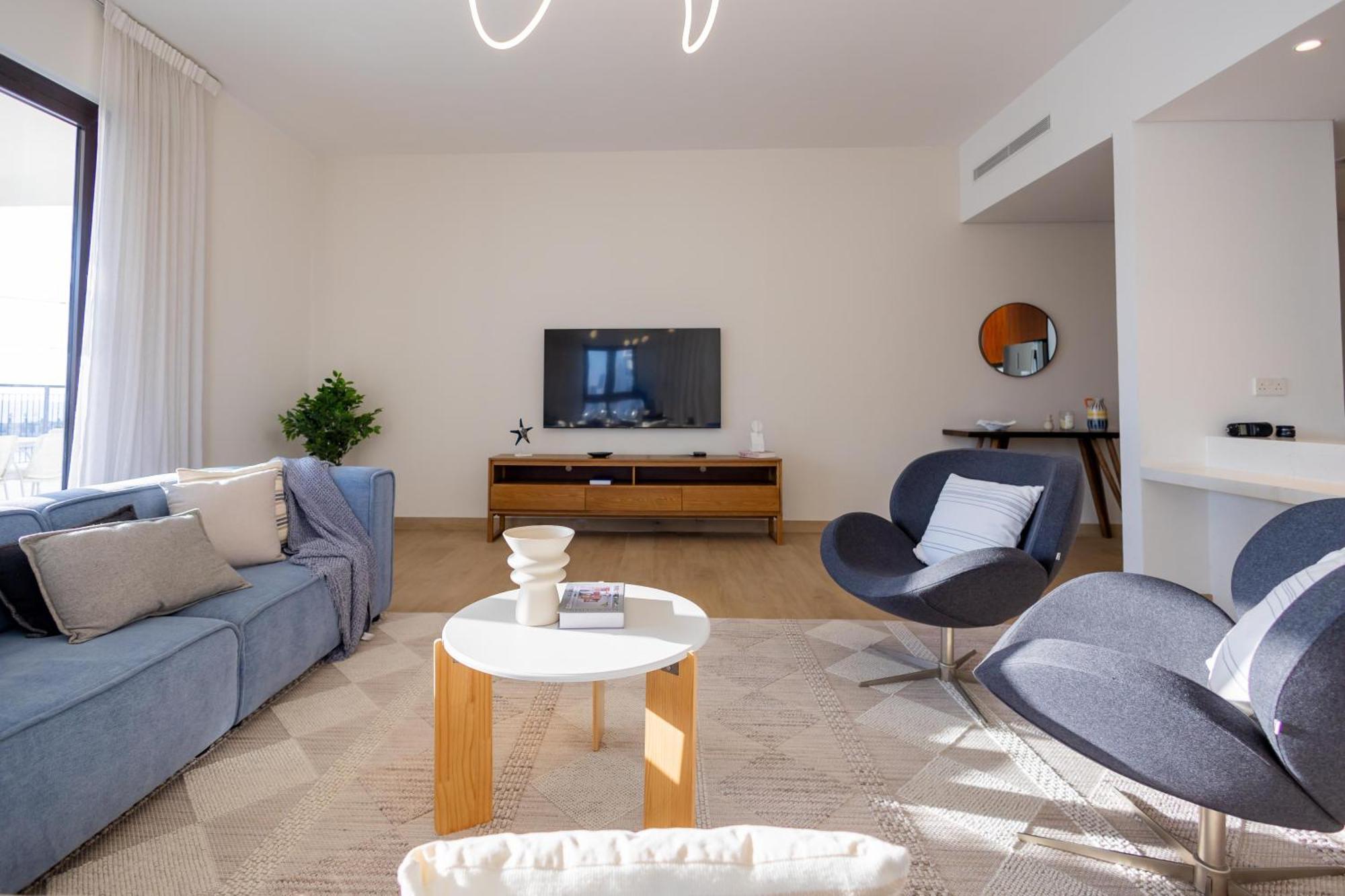 Apartment Higuests Experience Coastal Elegance At La Rive 2 In La *