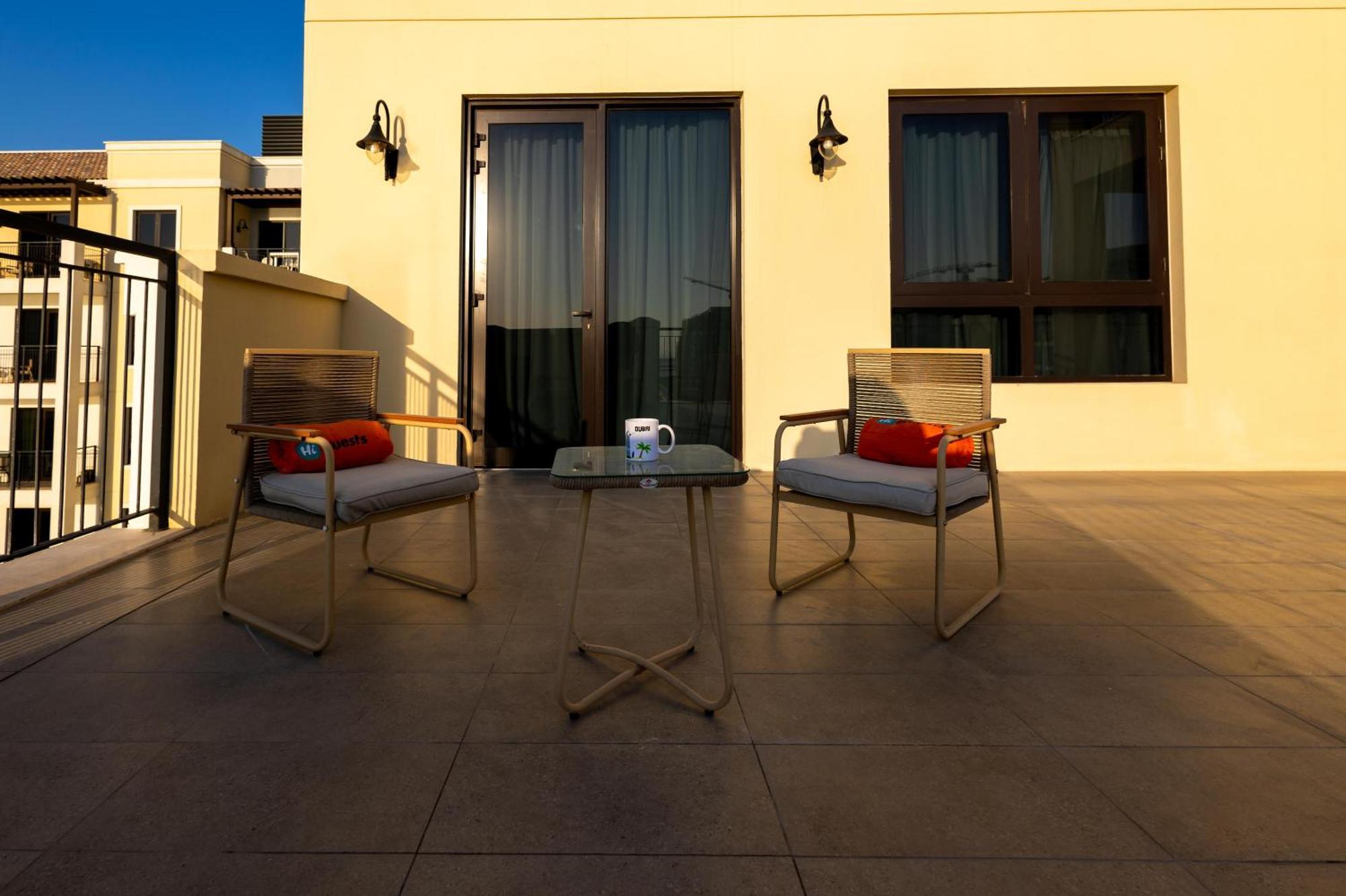 Higuests Experience Coastal Elegance At La Rive 2 In La Apartment