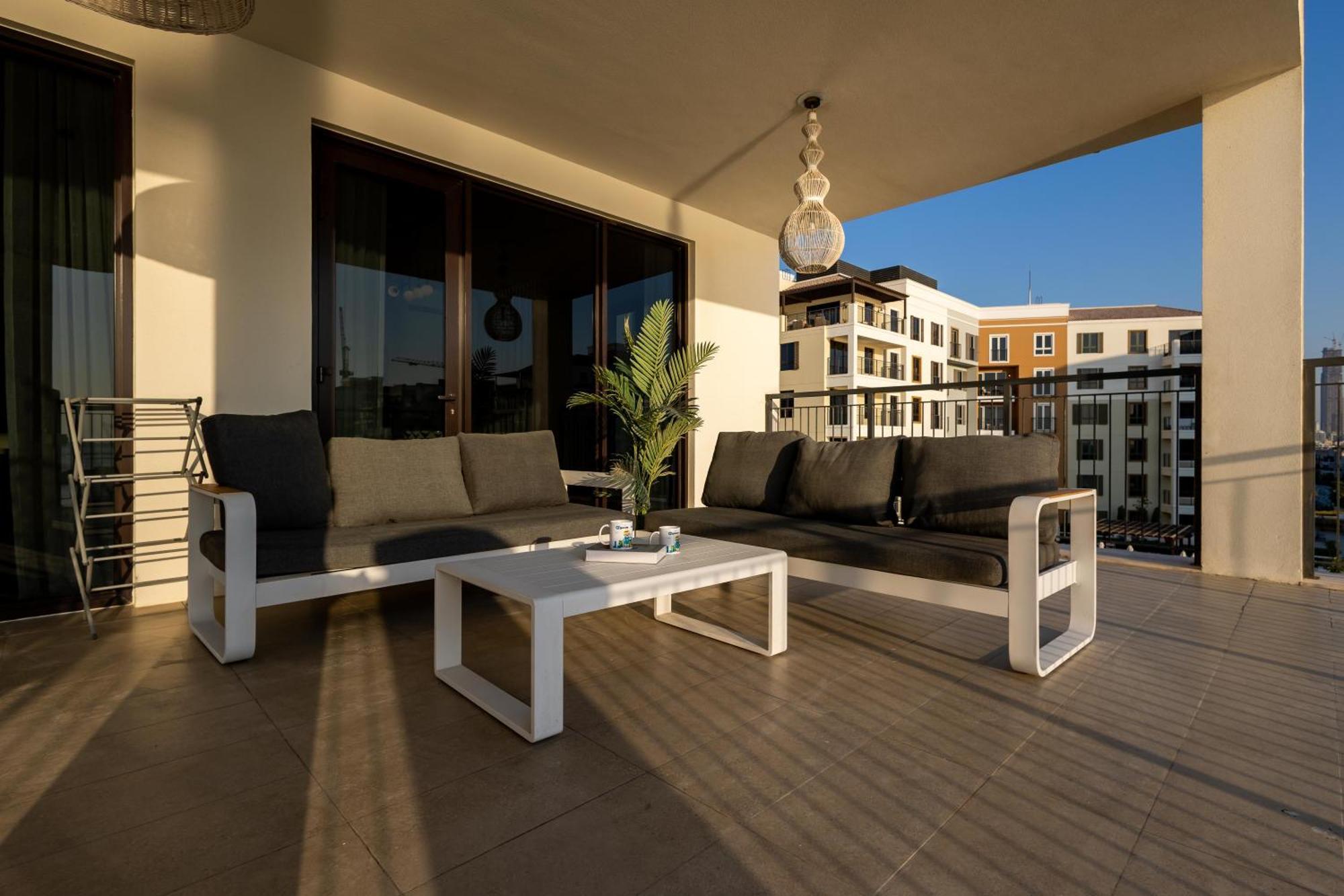 Apartment Higuests Experience Coastal Elegance At La Rive 2 In La