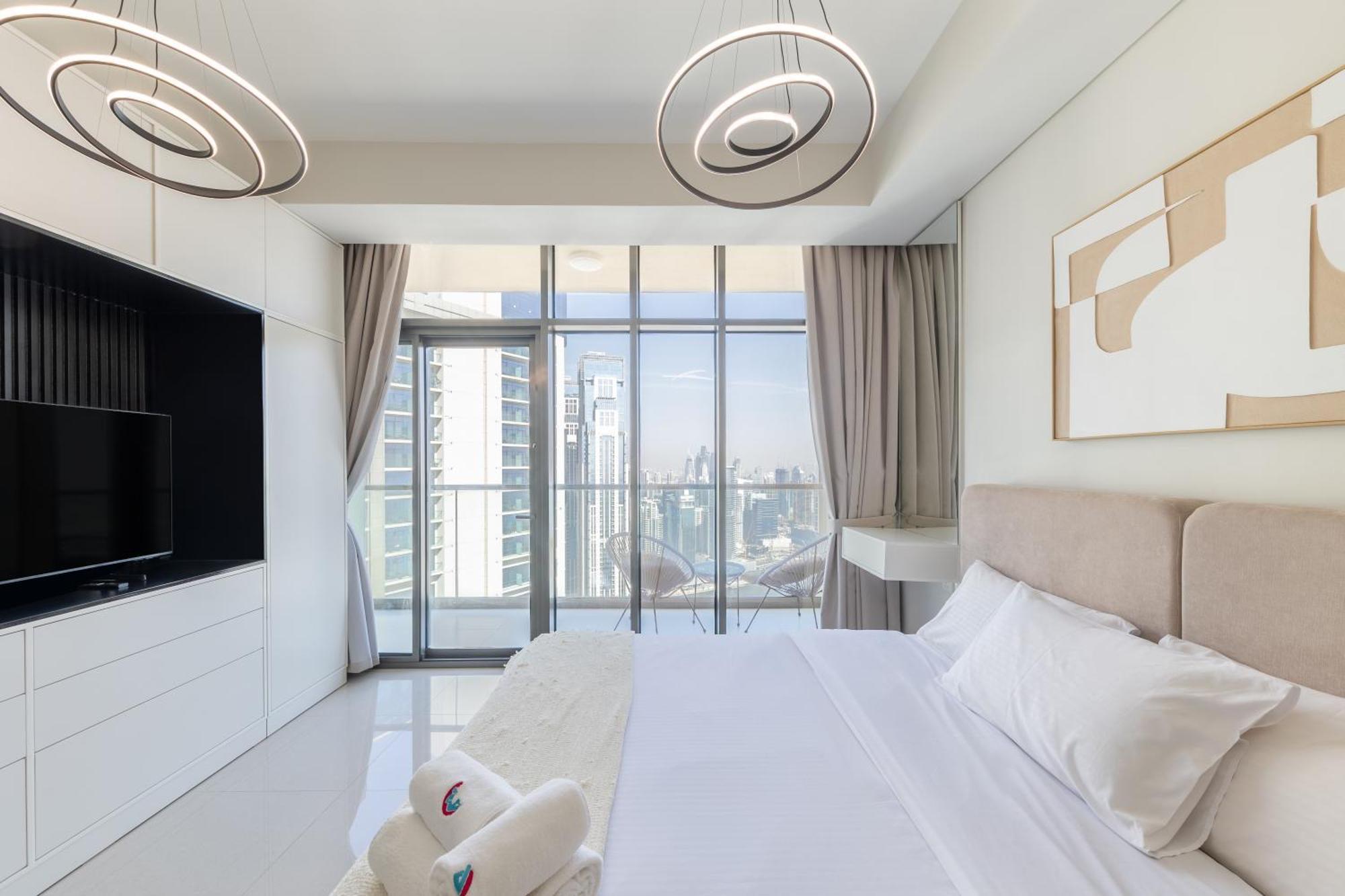 Apartment Stylish On 58th Floor With Stunning Views In Dubai