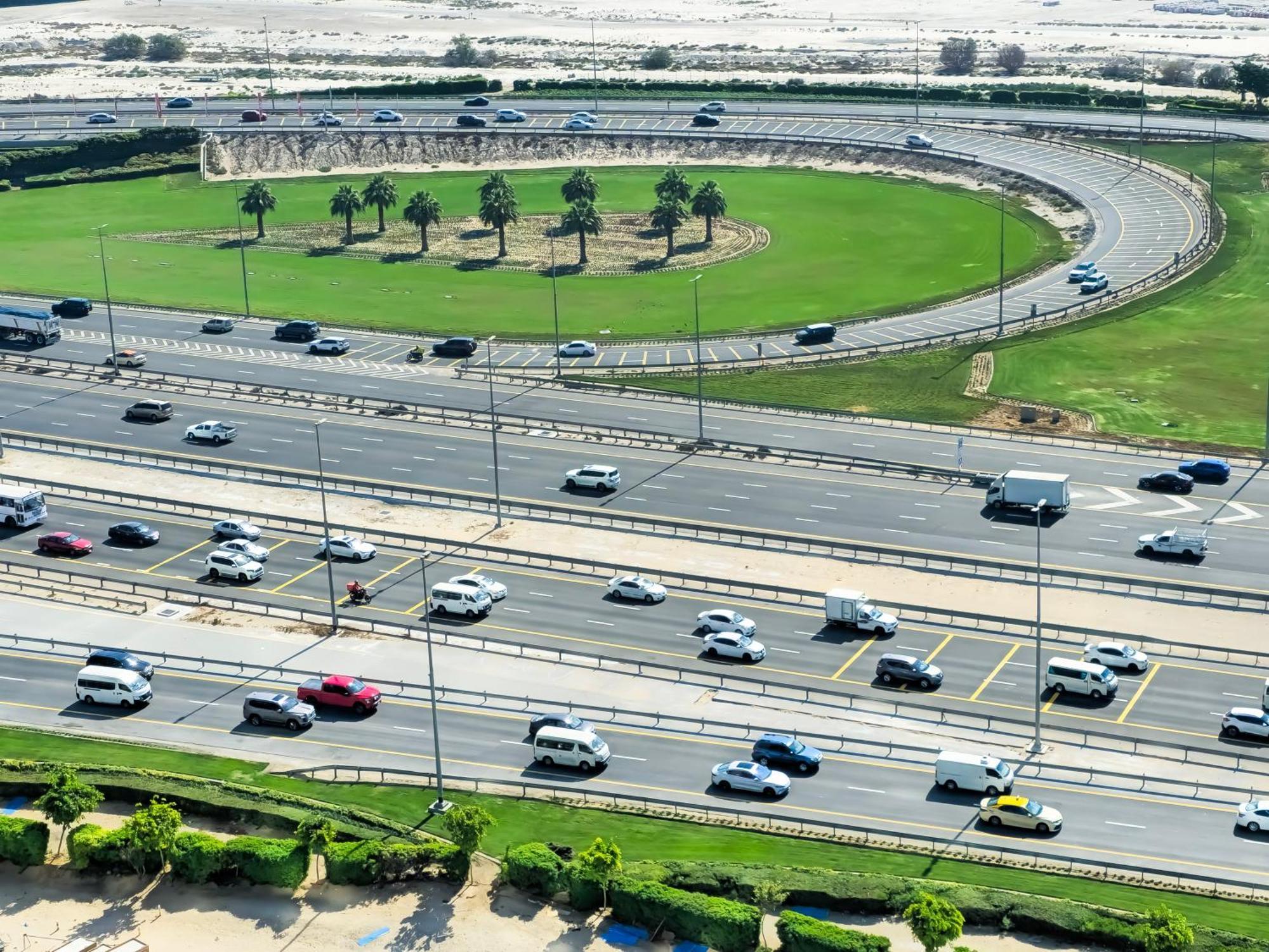 Luxurious 2-bedroom Business Bay * Dubai