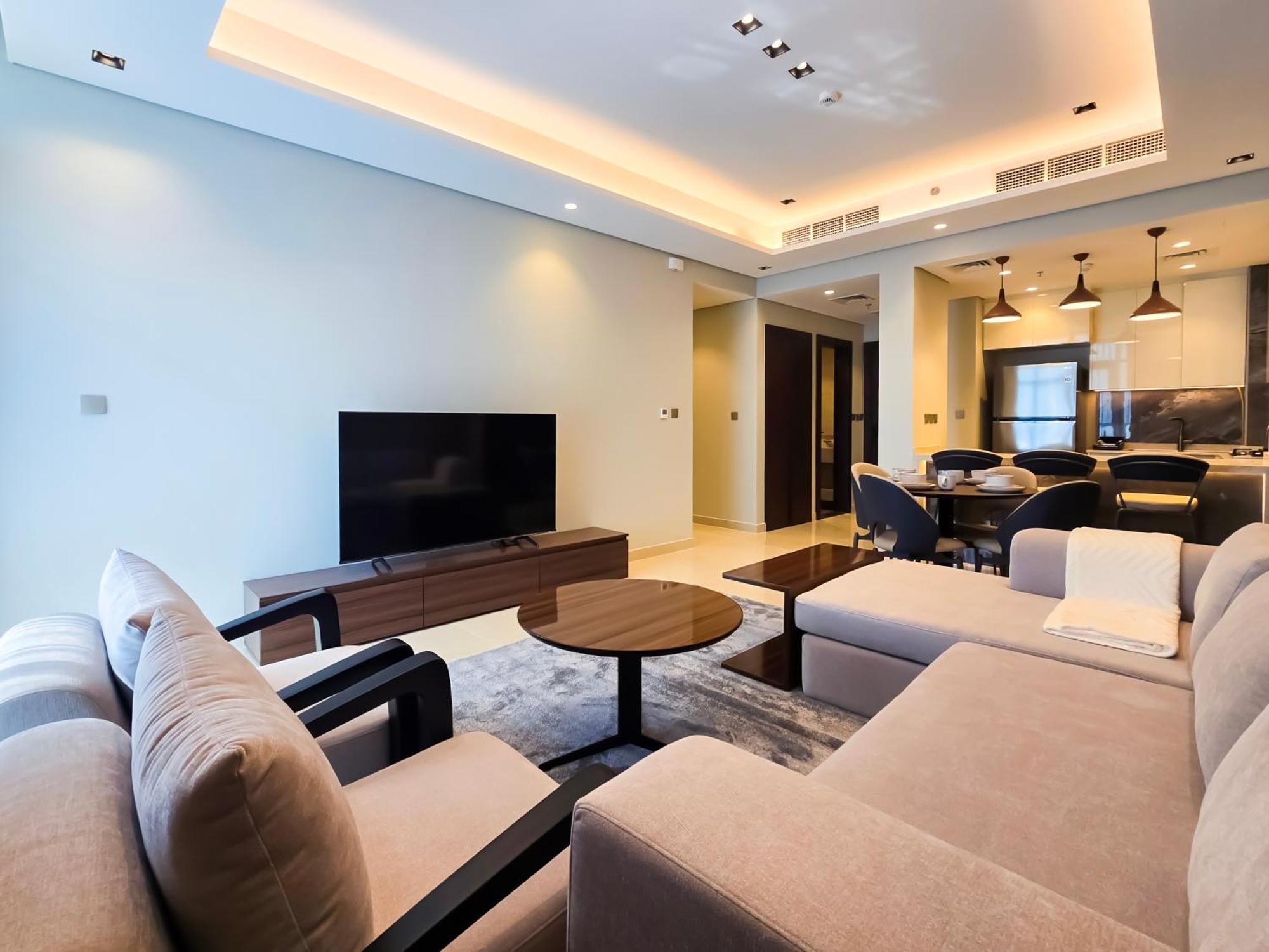 Luxurious 2-bedroom Business Bay * Dubai