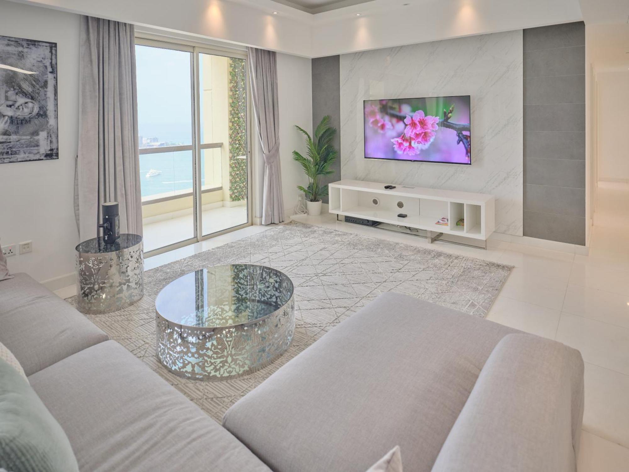 Apartment Jbr Beachfront Luxe Sea Facing