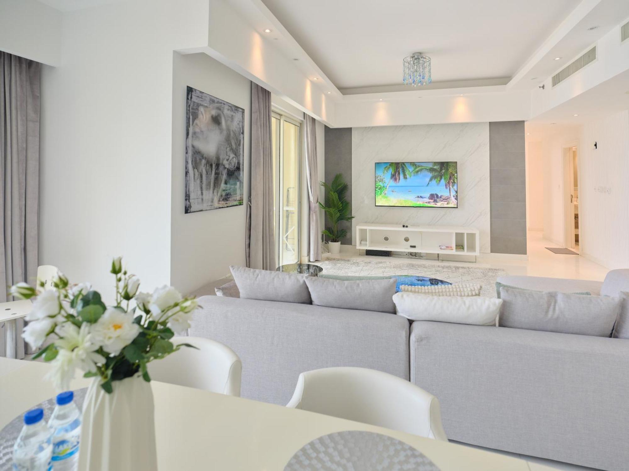 Jbr Beachfront Luxe Sea Facing *