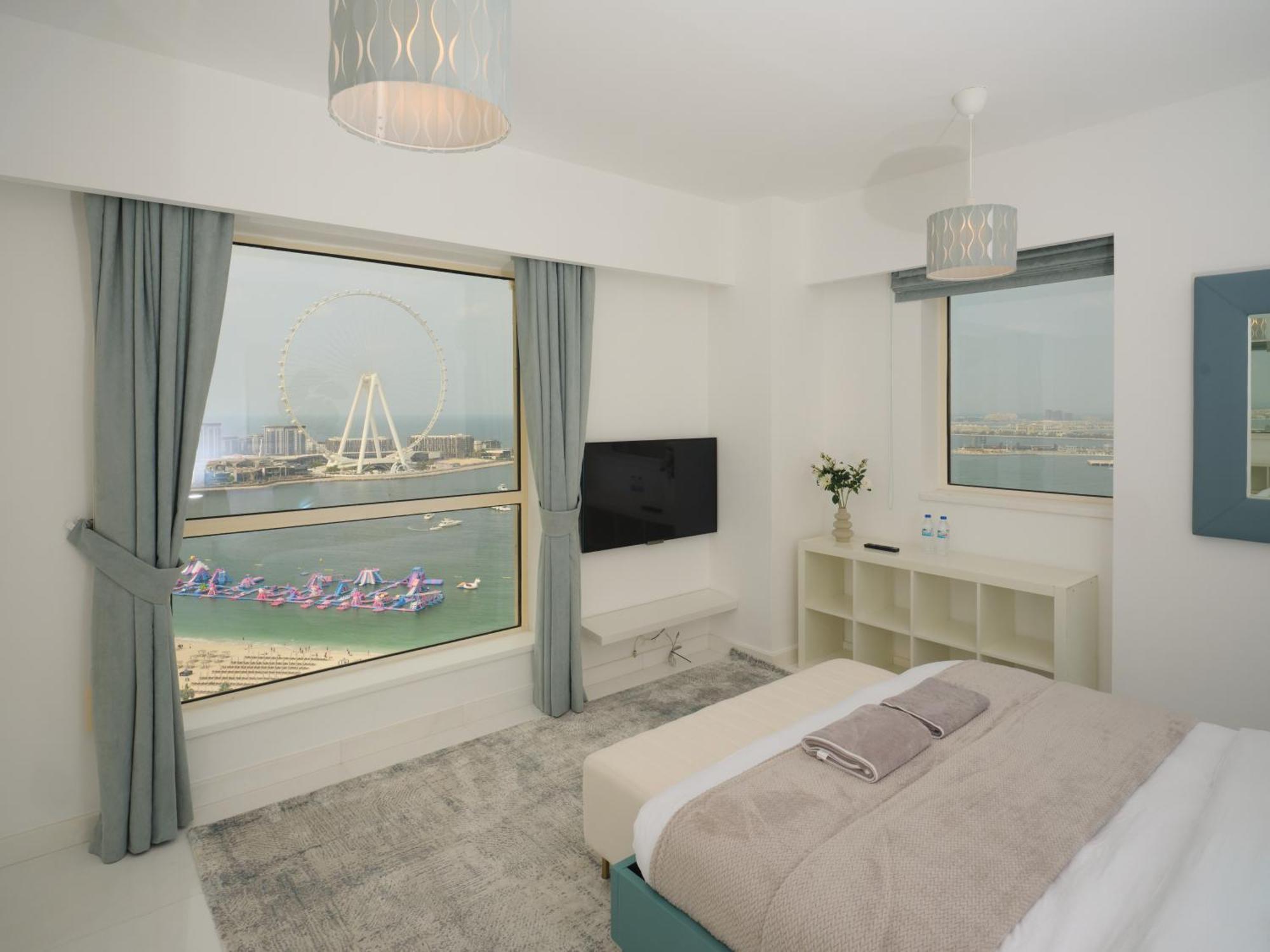 Jbr Beachfront Luxe Sea Facing