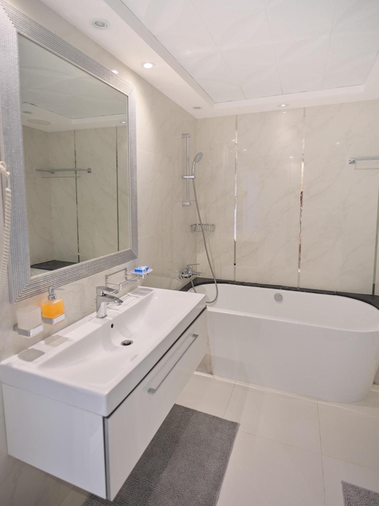 Jbr Beachfront Luxe Sea Facing Dubai