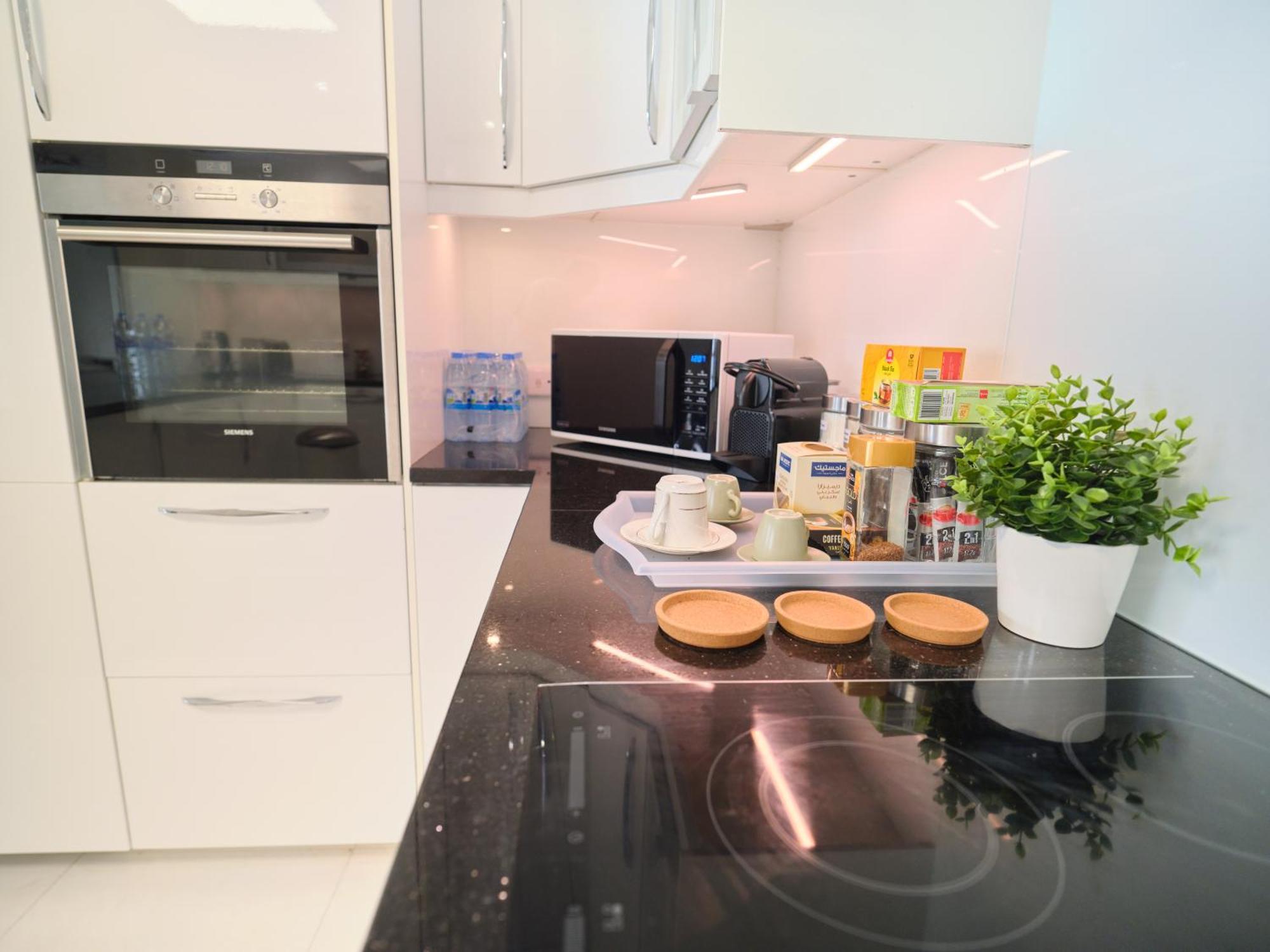 Apartment Jbr Beachfront Luxe Sea Facing