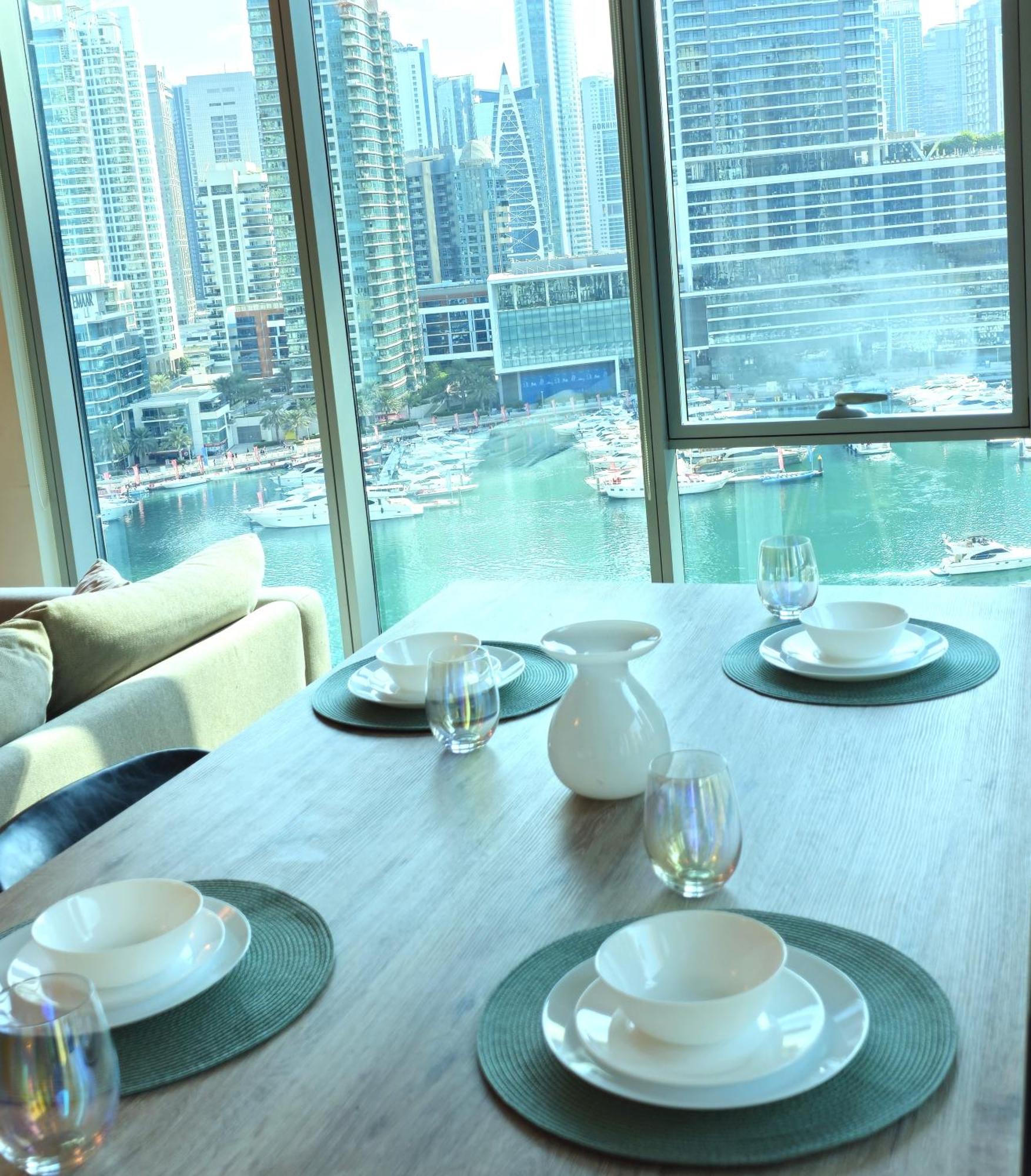Apartment Luxurious Large 2br With Marina And Sea Views Dubai