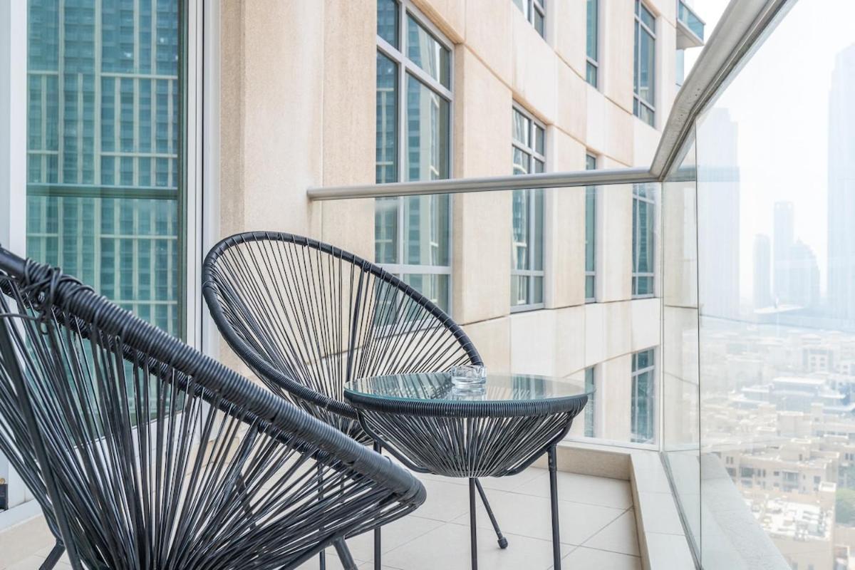 Elegant 2-bedroom With Balcony At Burj Views In Downtown Dubai