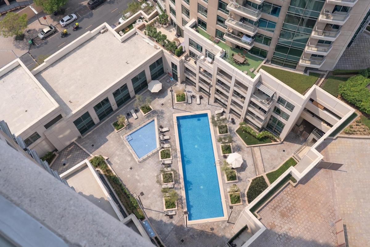 Apartment Elegant 2-bedroom With Balcony At Burj Views In Downtown Dubai