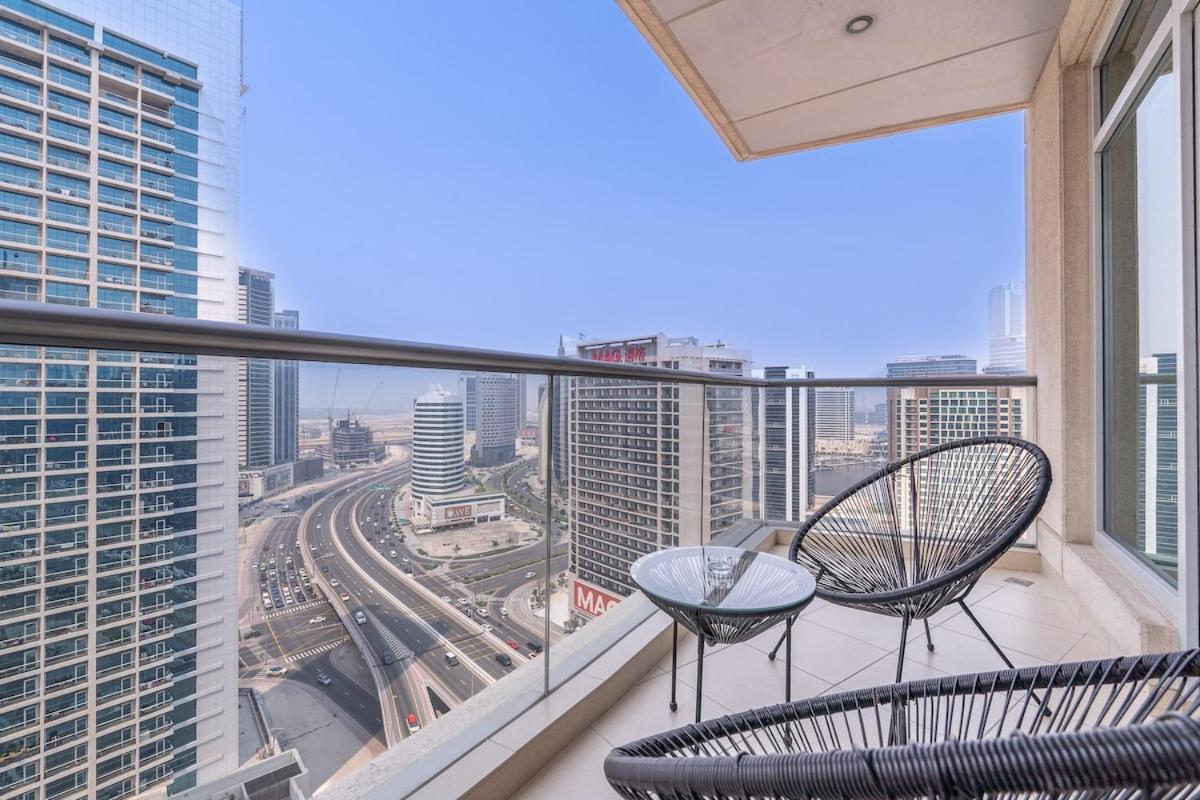 Elegant 2-bedroom With Balcony At Burj Views In Downtown Apartment *