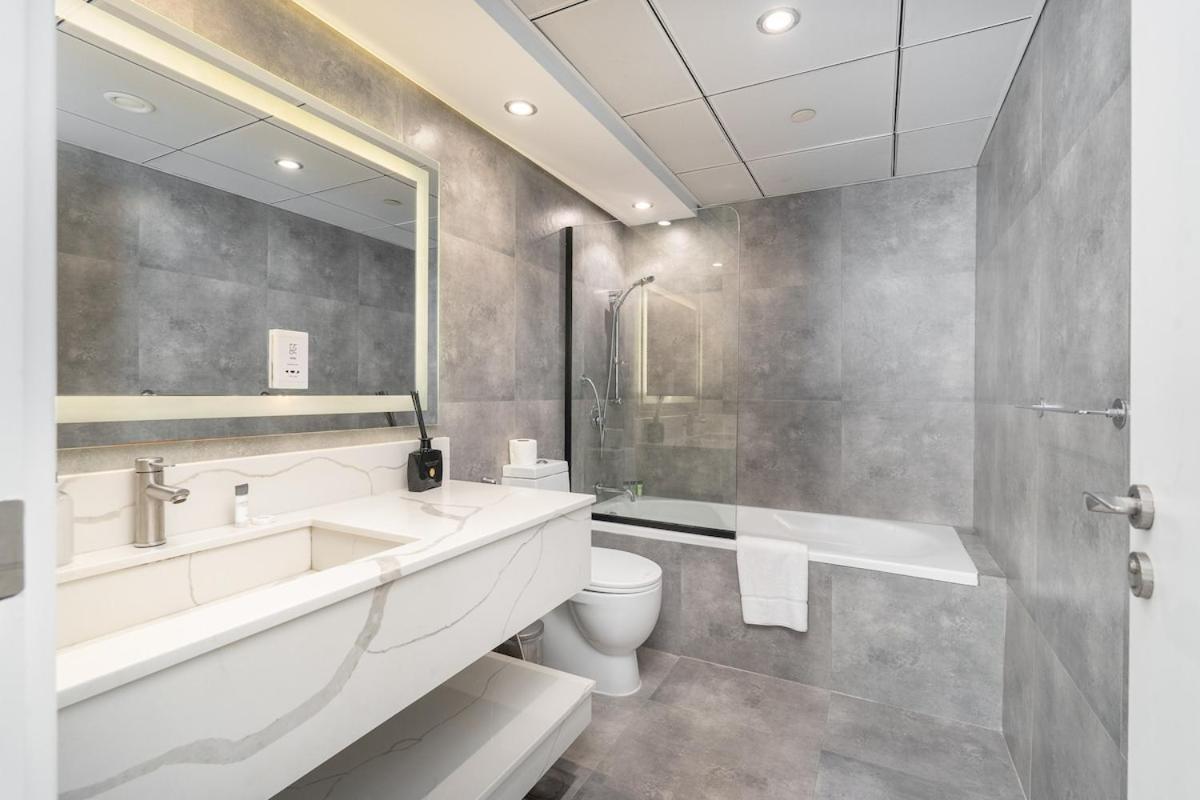 Elegant 2-bedroom With Balcony At Burj Views In Downtown Apartment