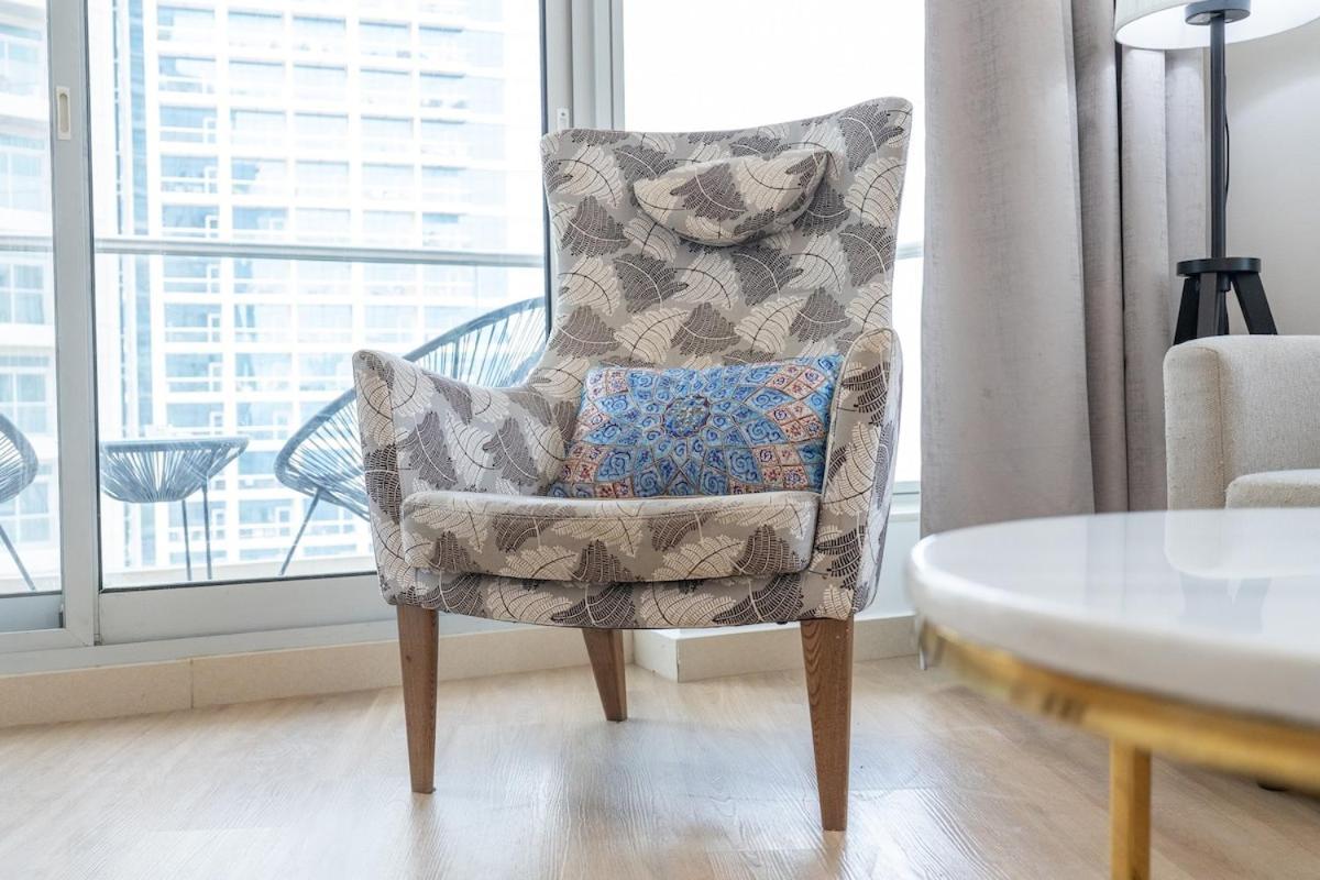 Elegant 2-bedroom With Balcony At Burj Views In Downtown *