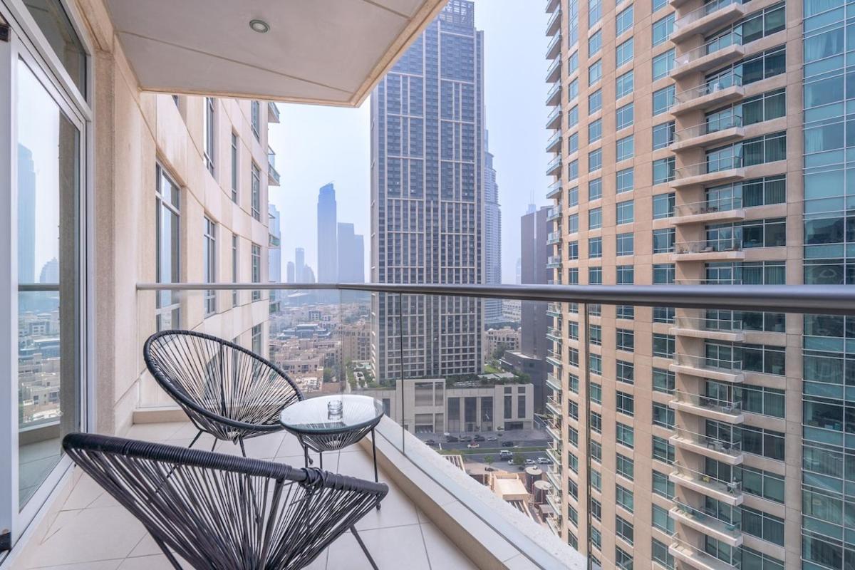 Elegant 2-bedroom With Balcony At Burj Views In Downtown Apartment *