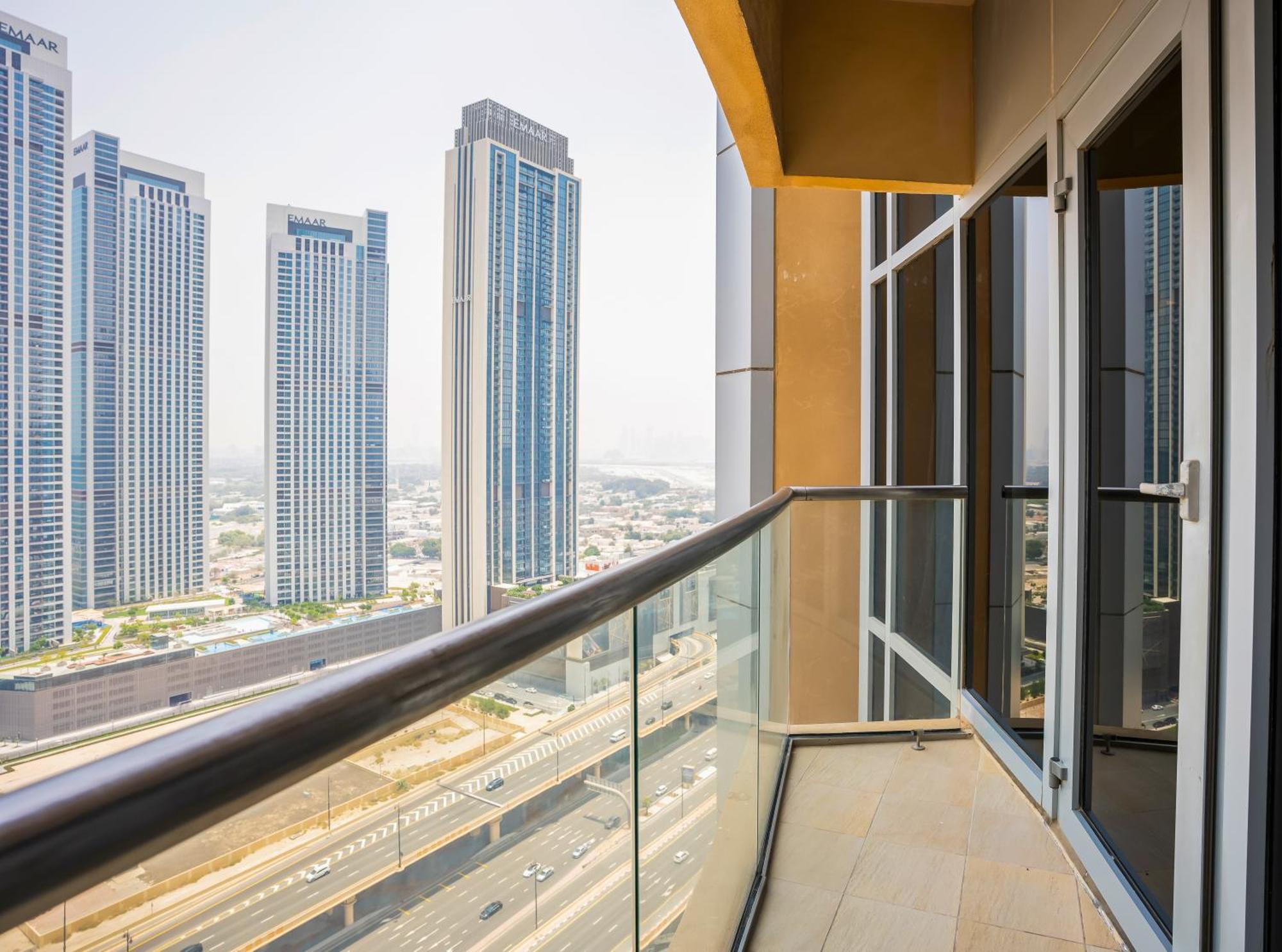 Apartment Homesgetaway - Amazing Location 1br At Mall Residences Dubai