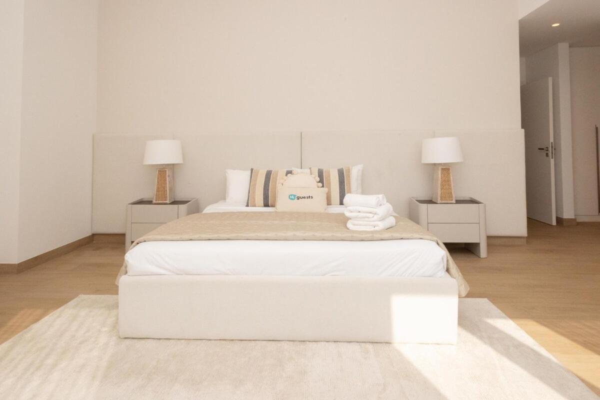 Higuests Experience Coastal Elegance At La Rive 2 In La Apartment