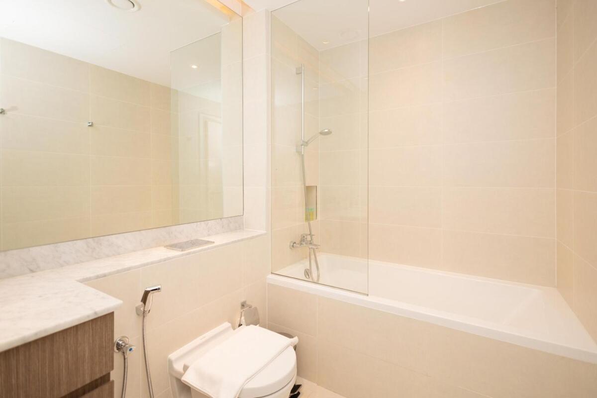 Apartment Higuests Experience Coastal Elegance At La Rive 2 In La *