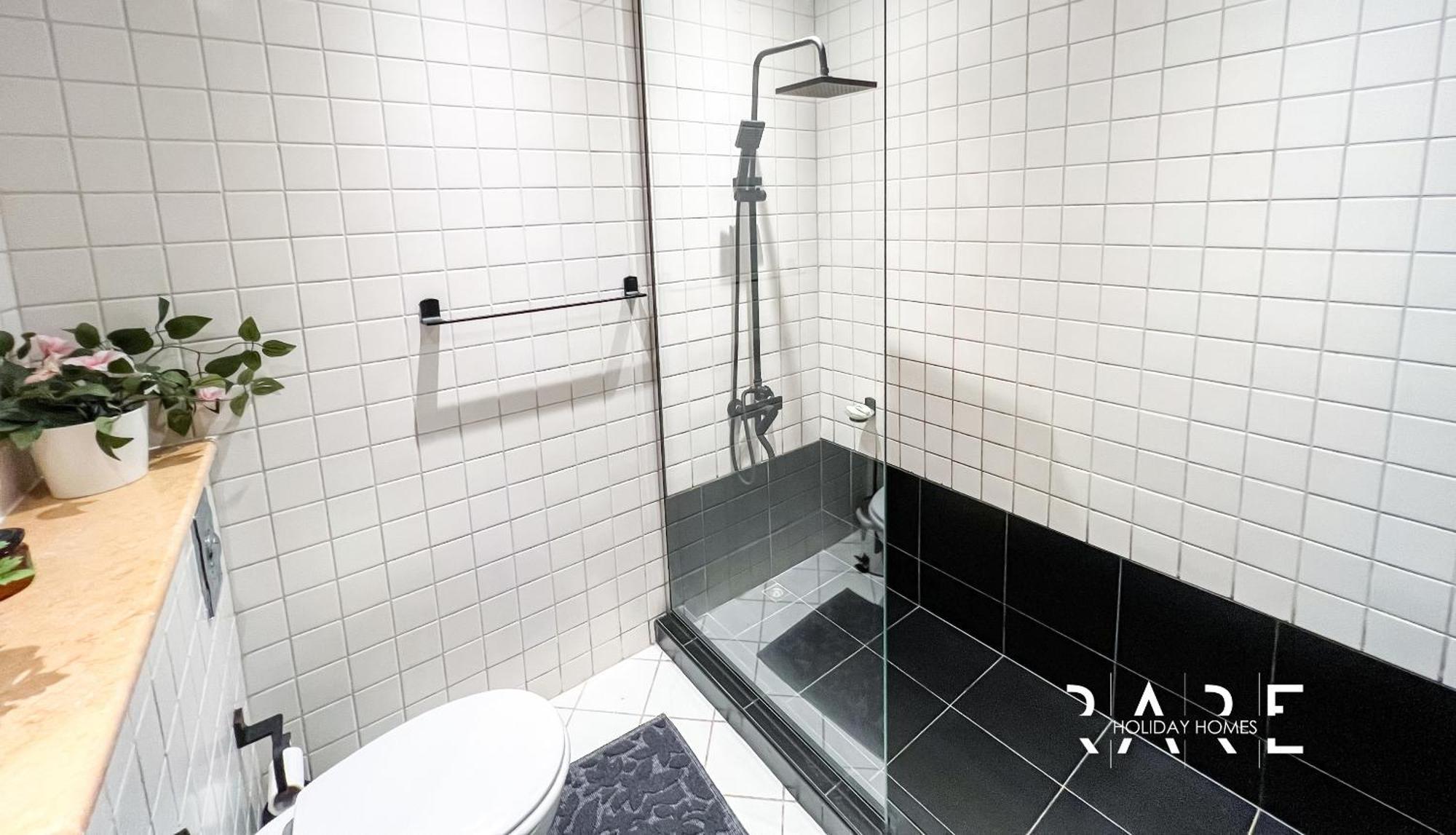 Rare Homes - Marina Quays West Tower - Near Marina Mall - R1003 - Marina *
