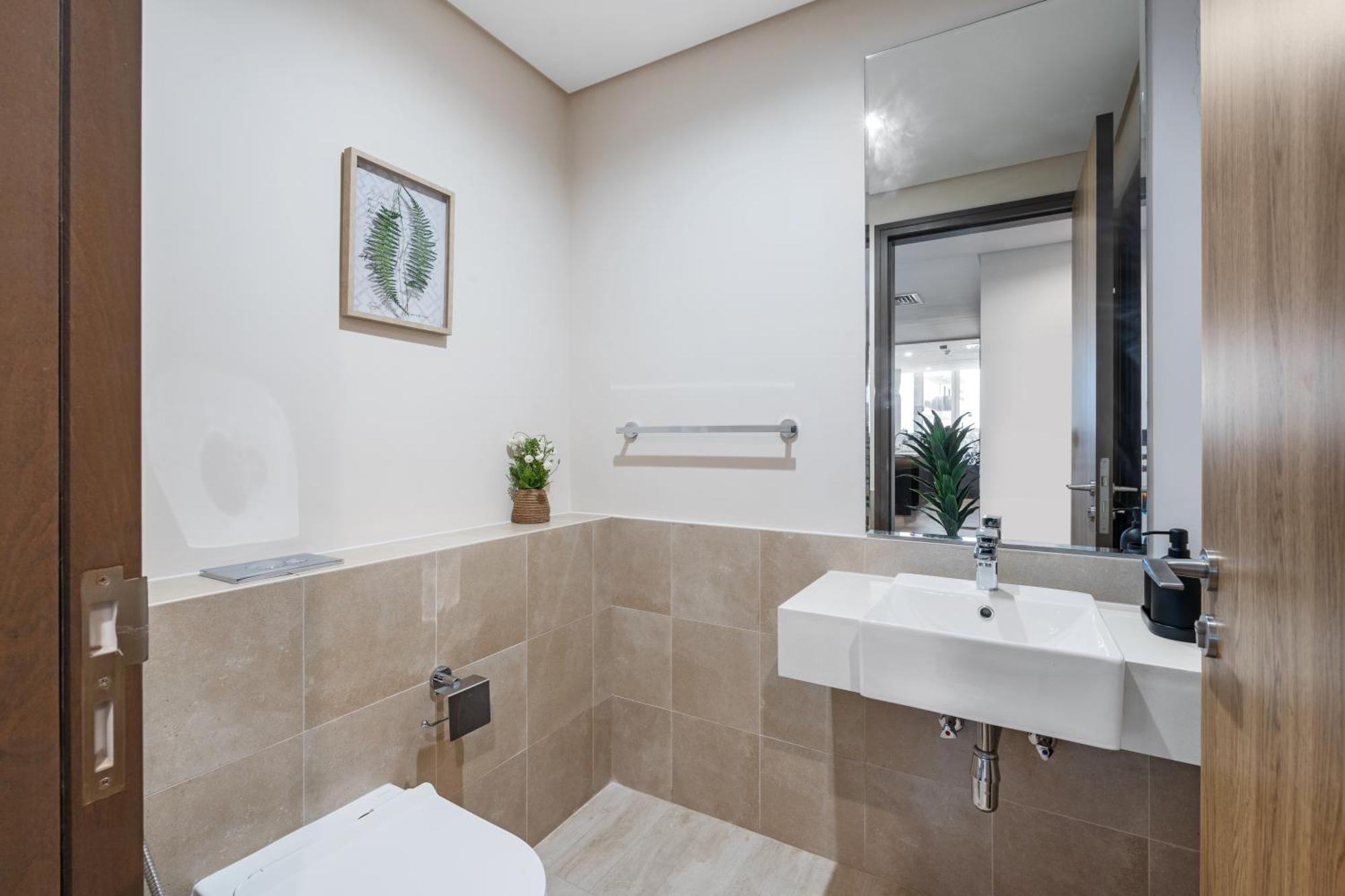 Apartment Elegant 3br Study 5 Mins From Frame Dubai