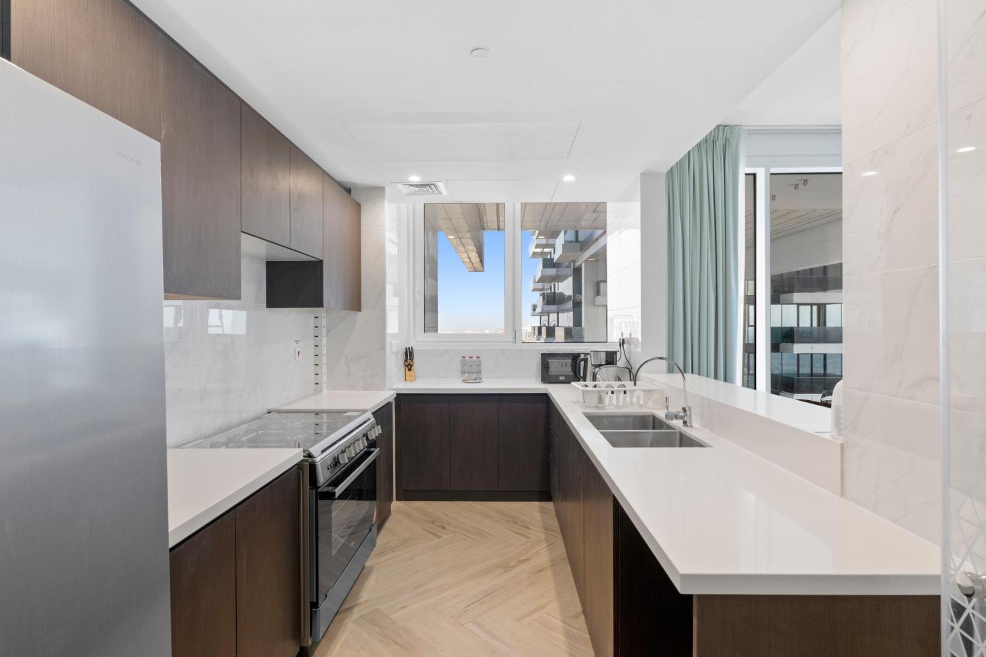 Elegant 3br Study 5 Mins From Frame Apartment *