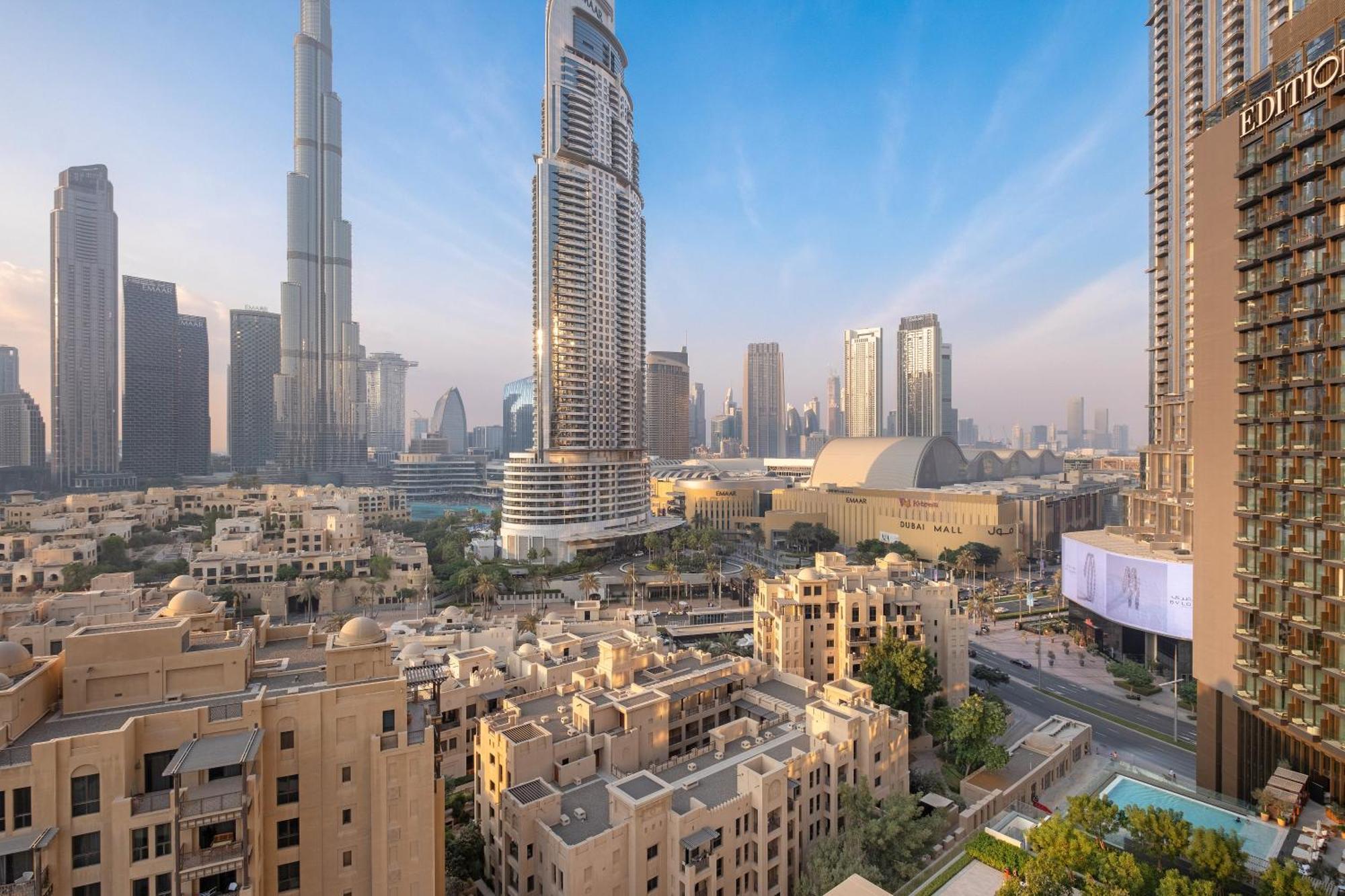 Luxe 2br With Stunning Burj Khalifa Views Apartment *
