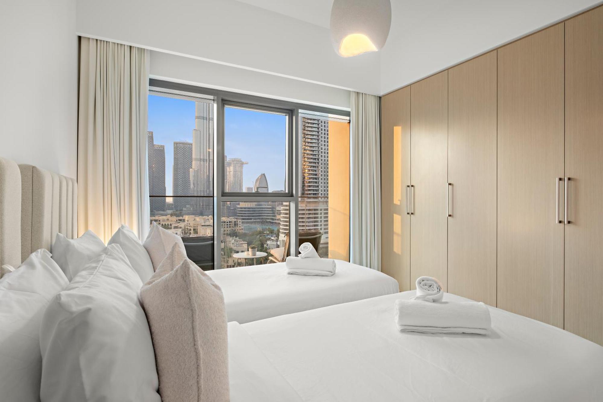 Luxe 2br With Stunning Burj Khalifa Views Apartment