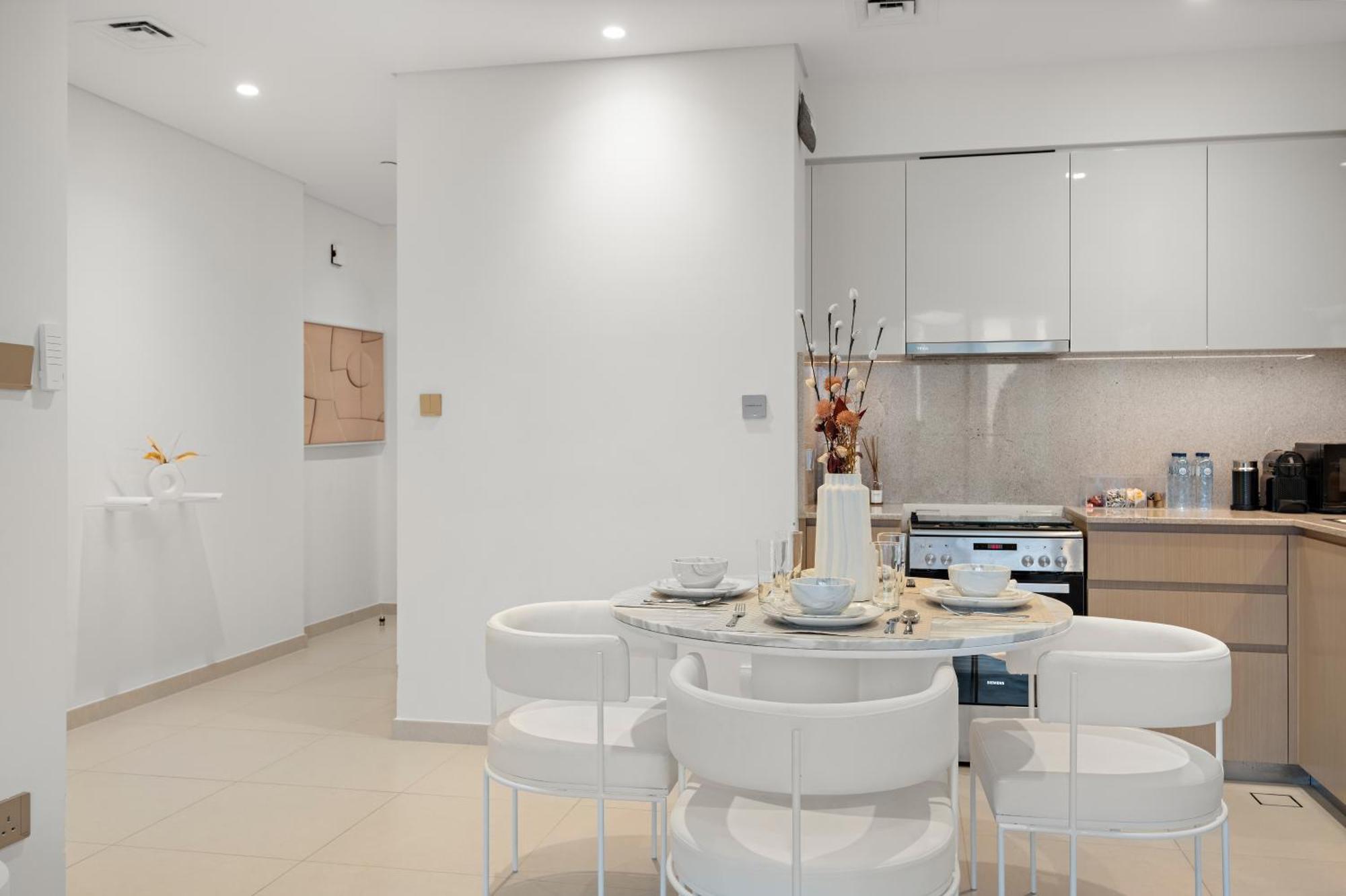 Apartment Luxe 2br With Stunning Burj Khalifa Views