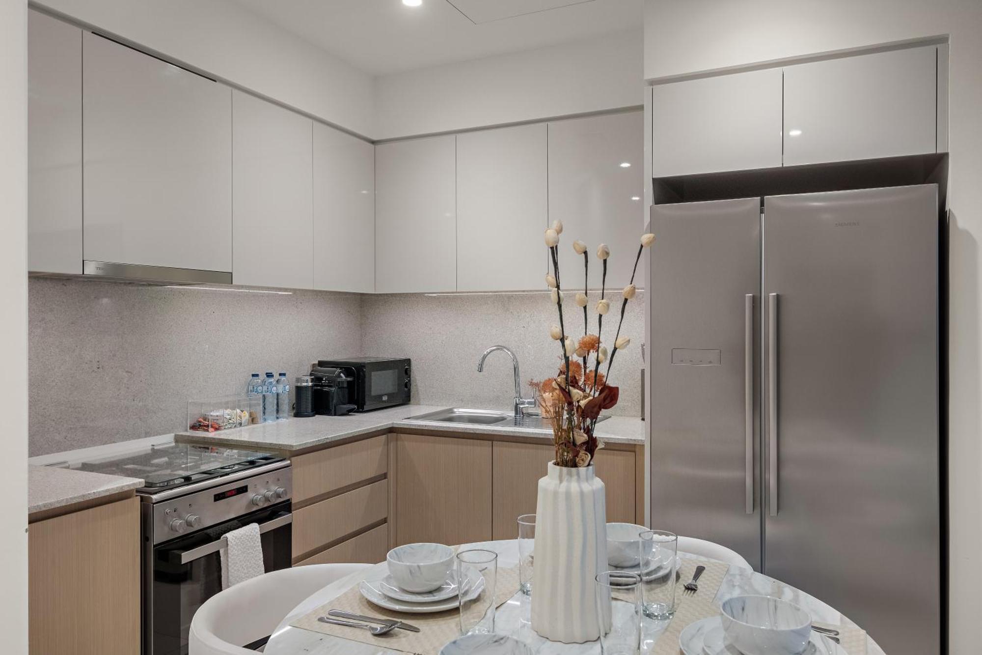 Luxe 2br With Stunning Burj Khalifa Views