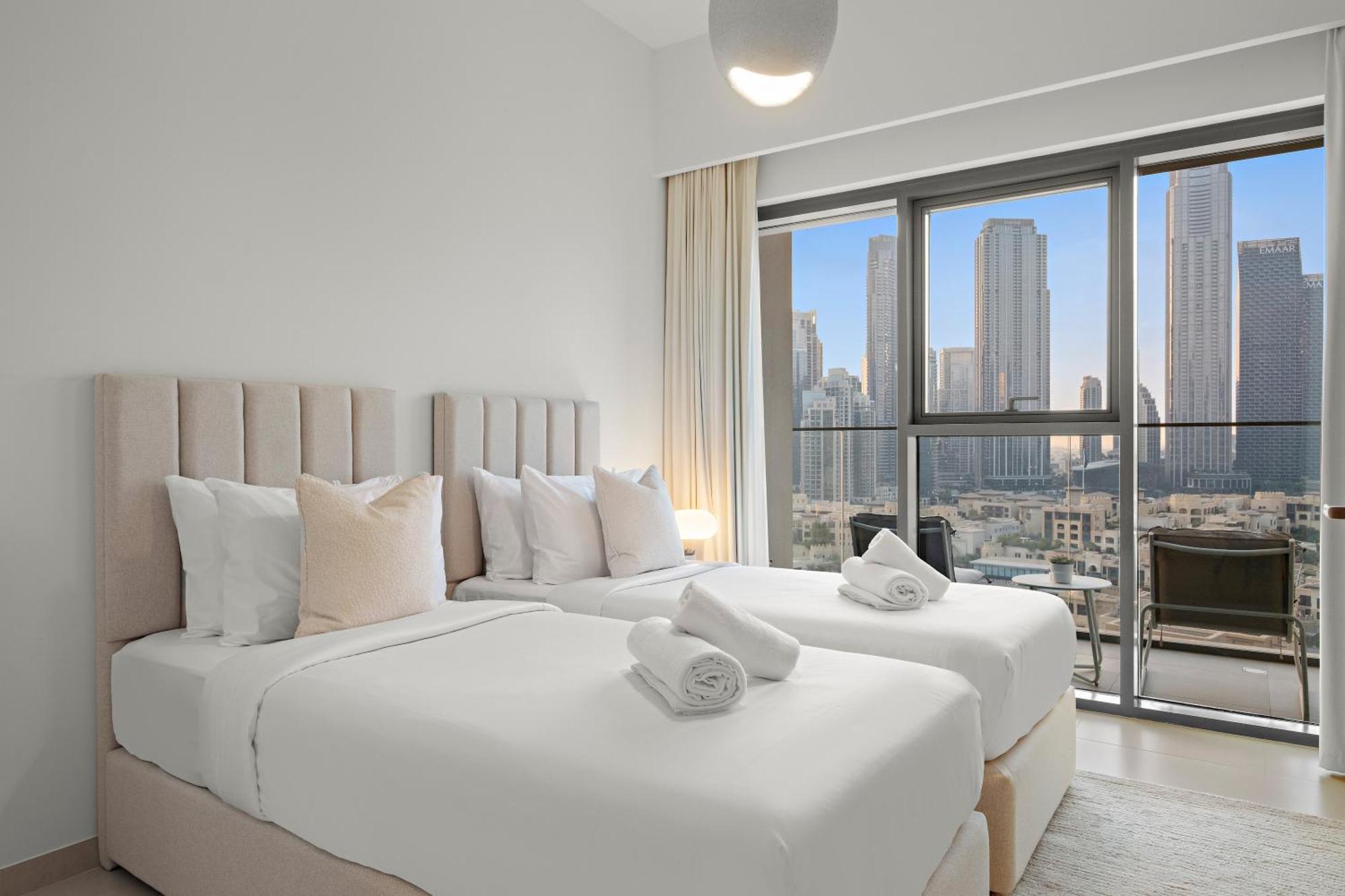 Apartment Luxe 2br With Stunning Burj Khalifa Views *