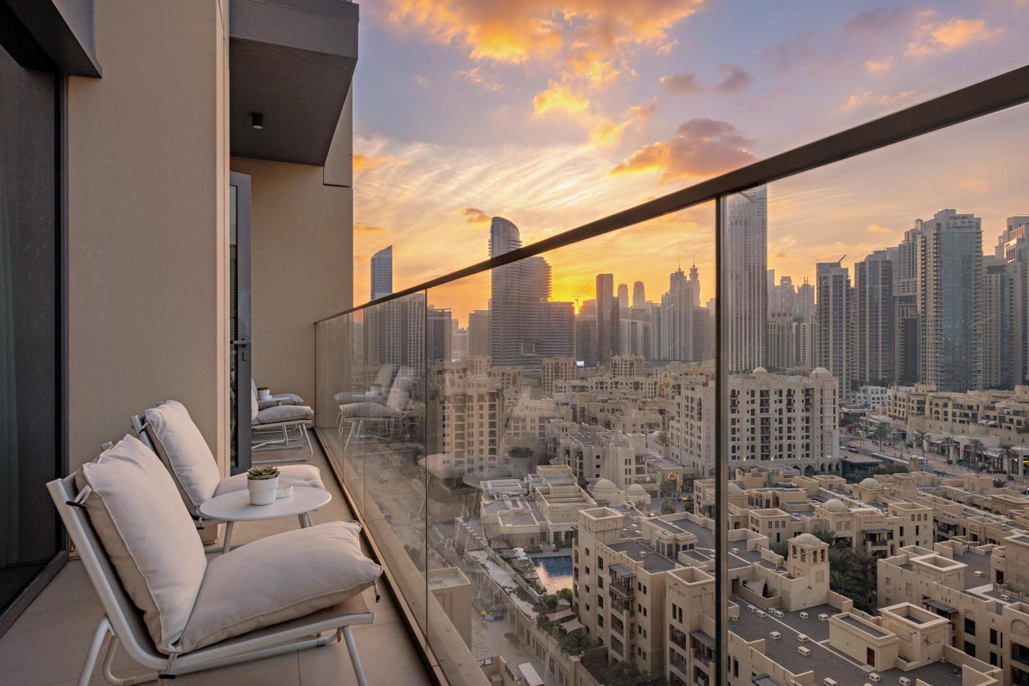 Luxe 2br With Stunning Burj Khalifa Views * Dubai