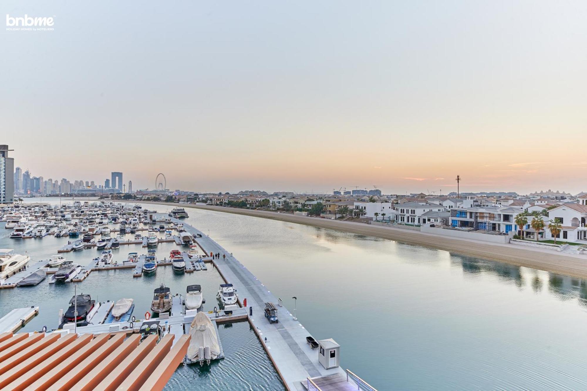 Bnbmehomes - Palm Views Dubai