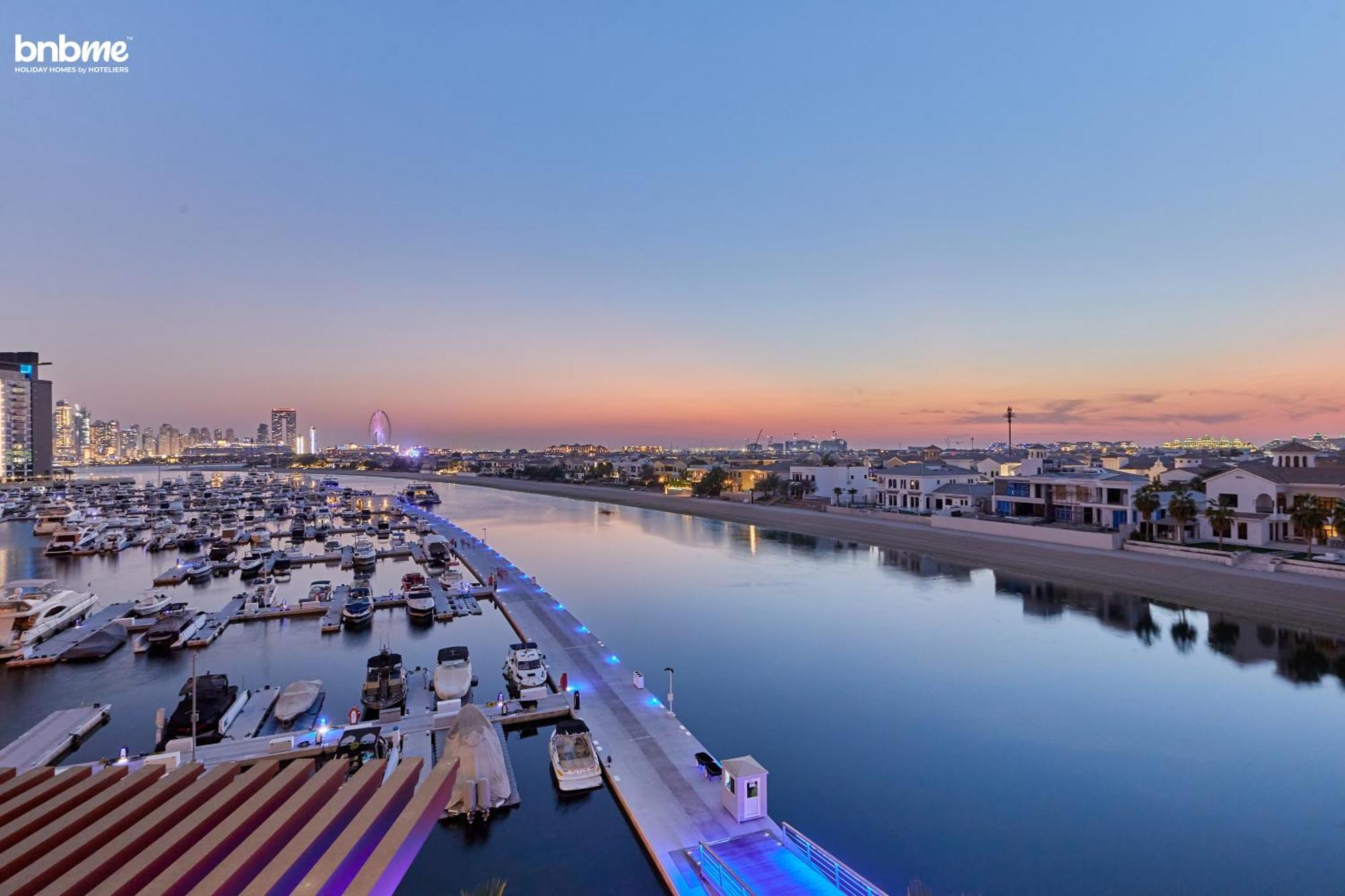 Bnbmehomes - Palm Views Apartment Dubai