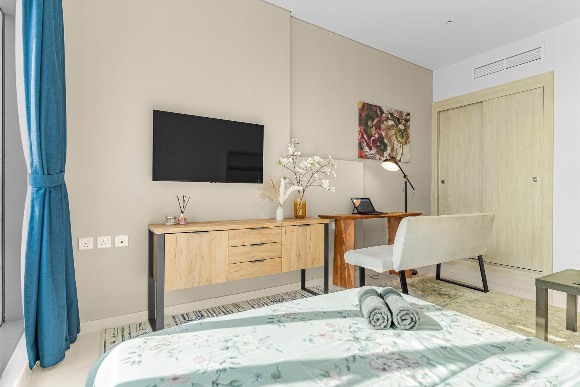 Cozy Sea & Marina View With Rooftop Pool & Private In Palm Jumeirah, Steps To Nakheel Mall * Dubai