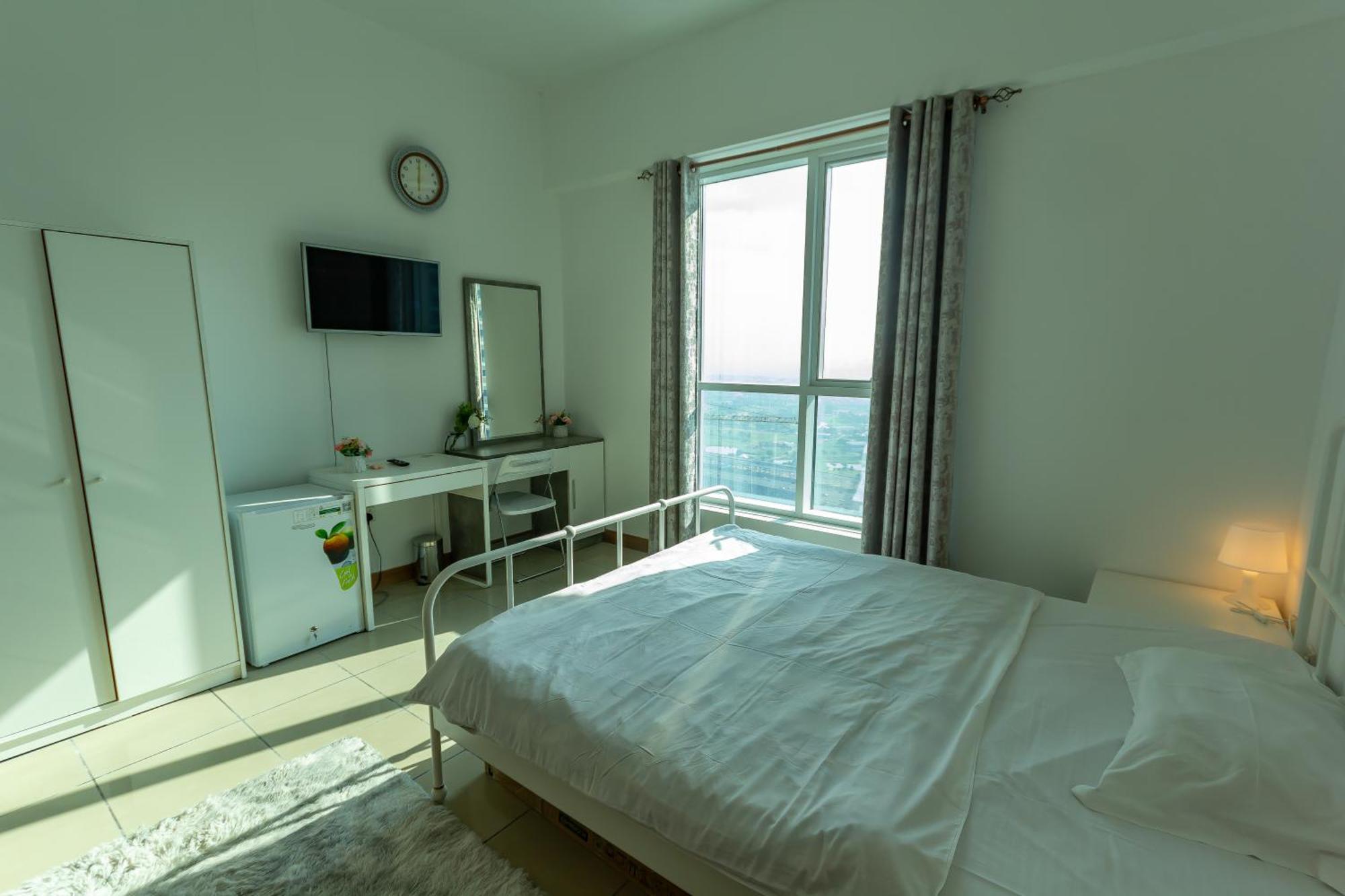Offer For A Master Couples Friendly Aparthotel *