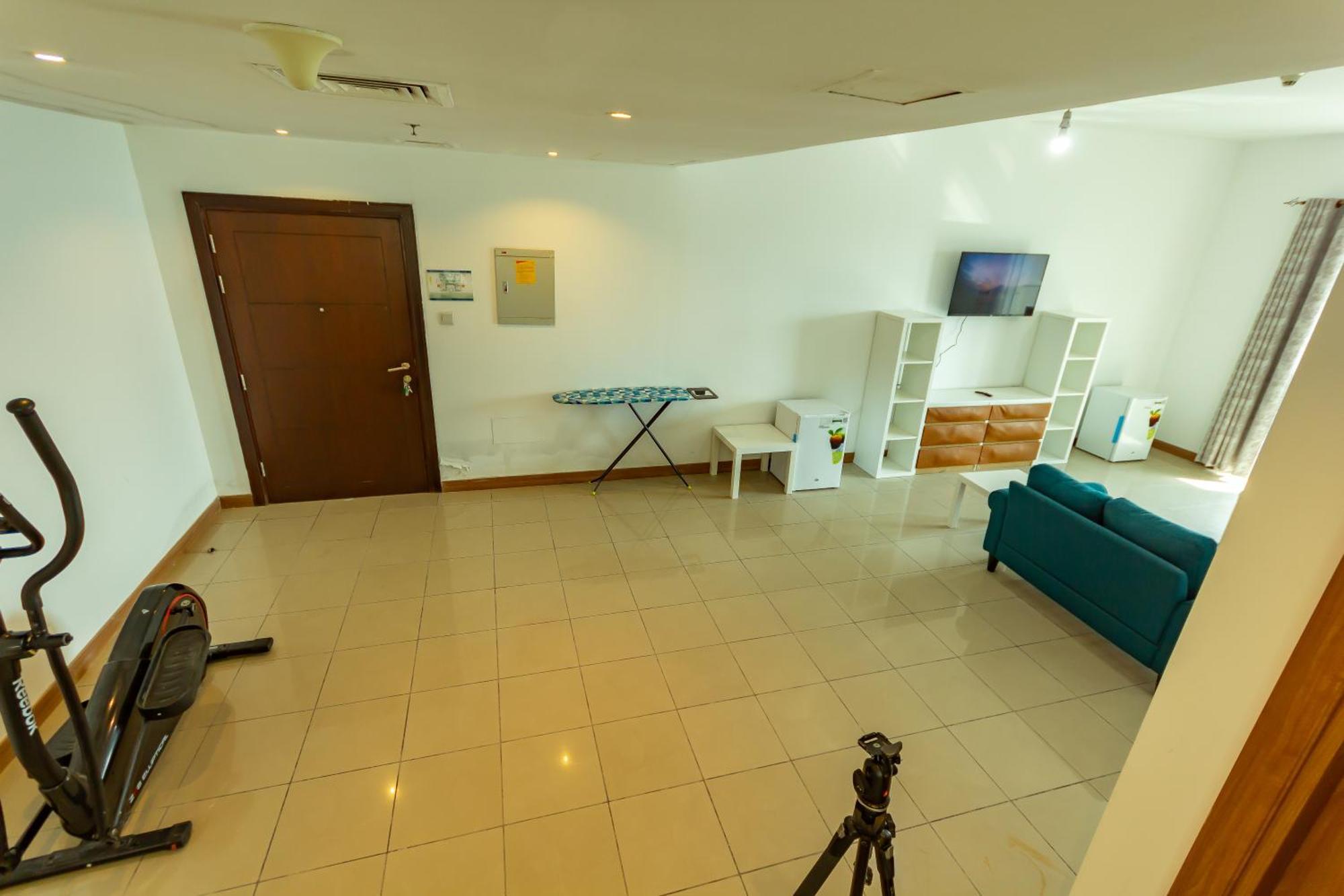Aparthotel Offer For A Master Couples Friendly *
