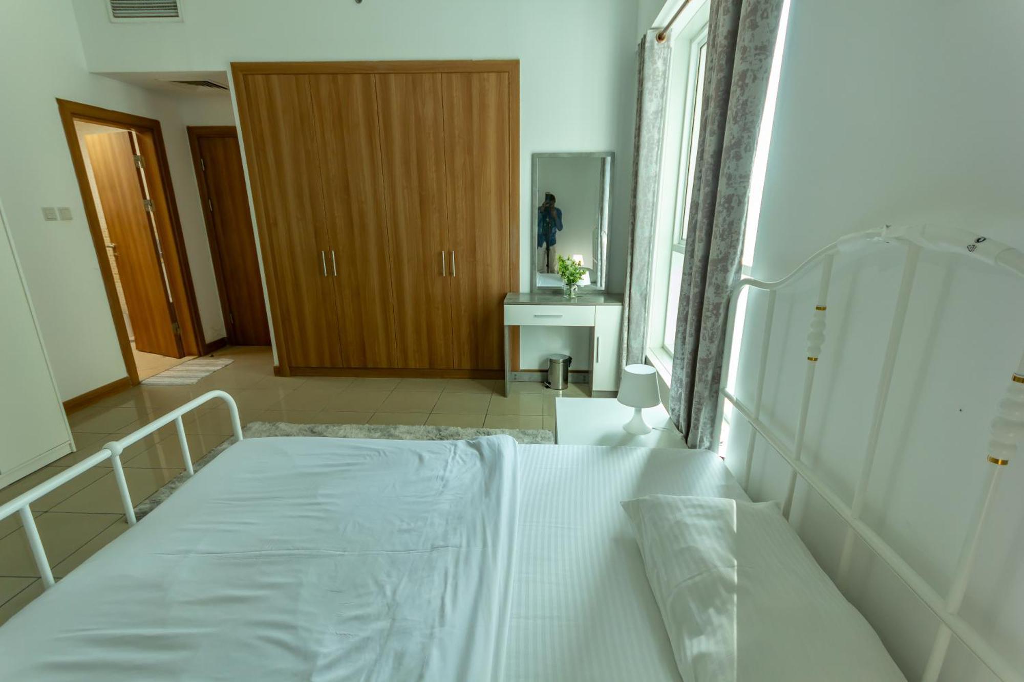 Offer For A Master Couples Friendly Aparthotel *