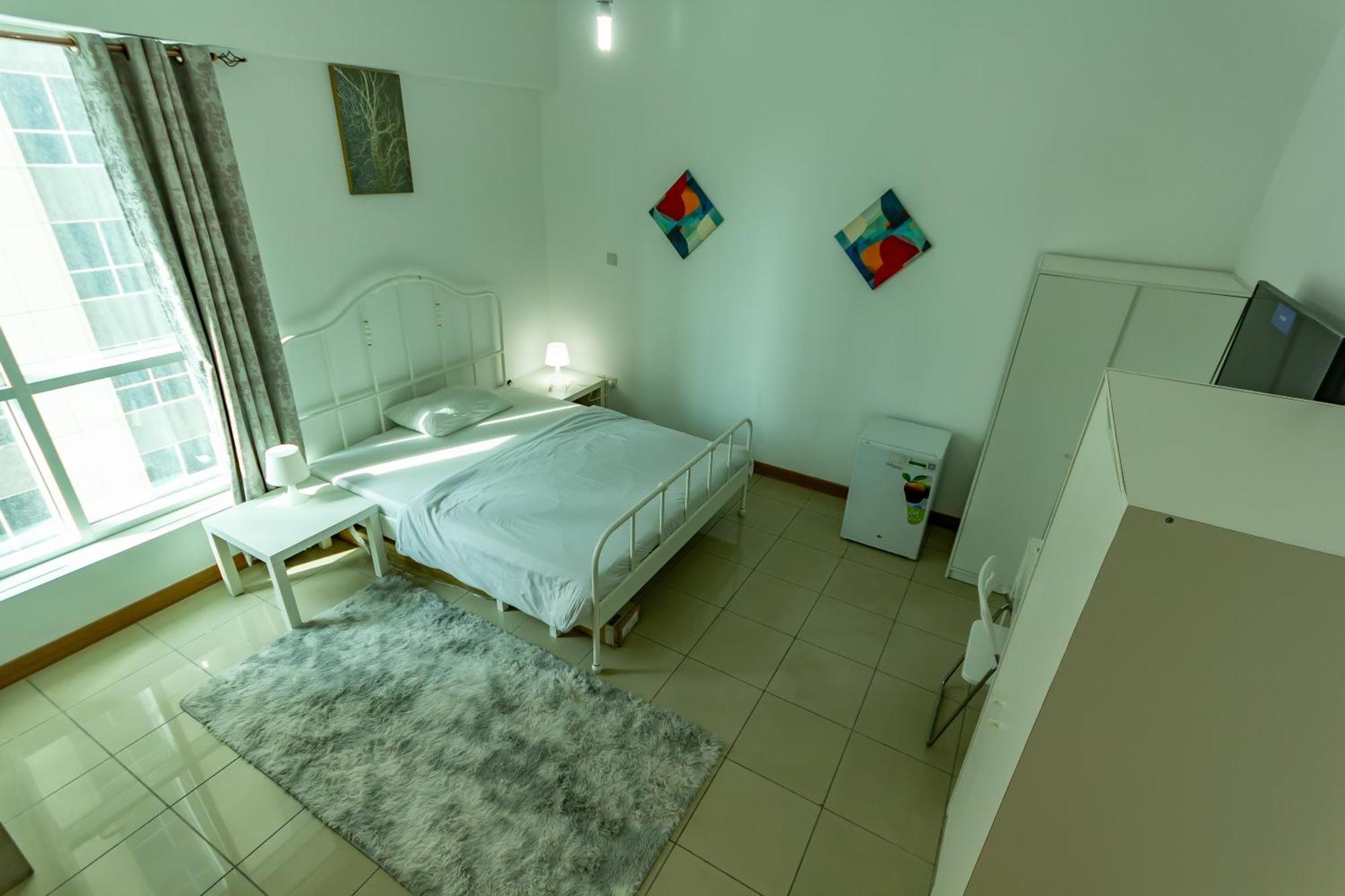 Aparthotel Offer For A Master Couples Friendly *