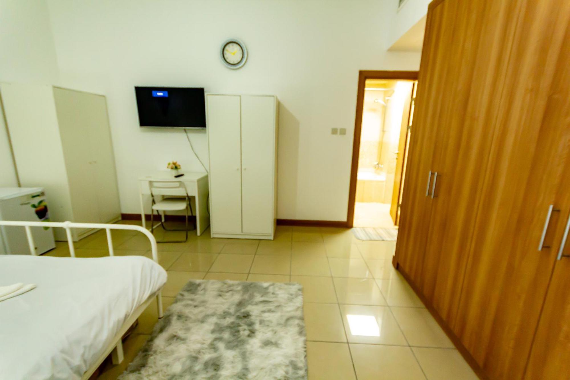 Offer For A Master Couples Friendly * Dubai