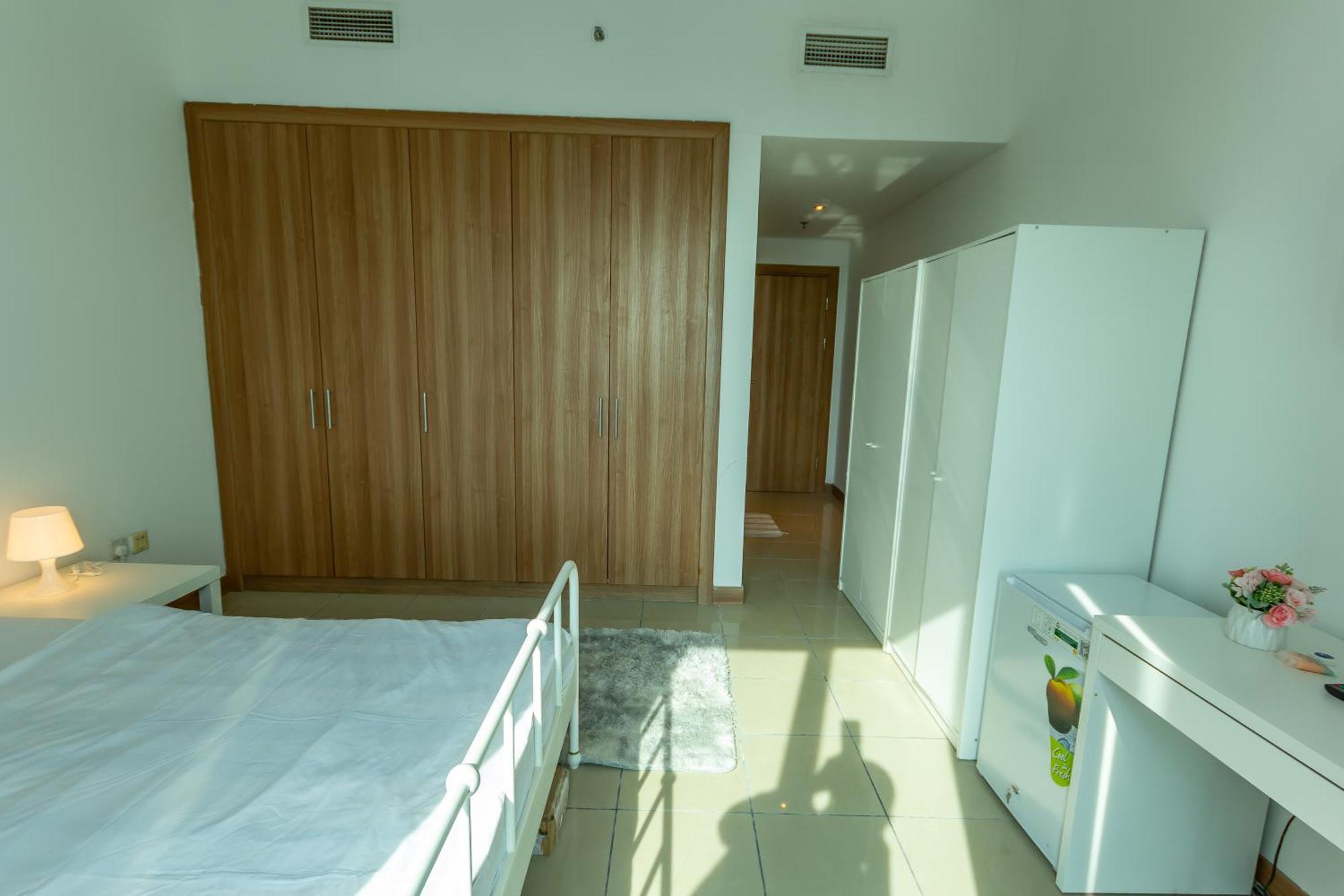 Aparthotel Offer For A Master Couples Friendly *