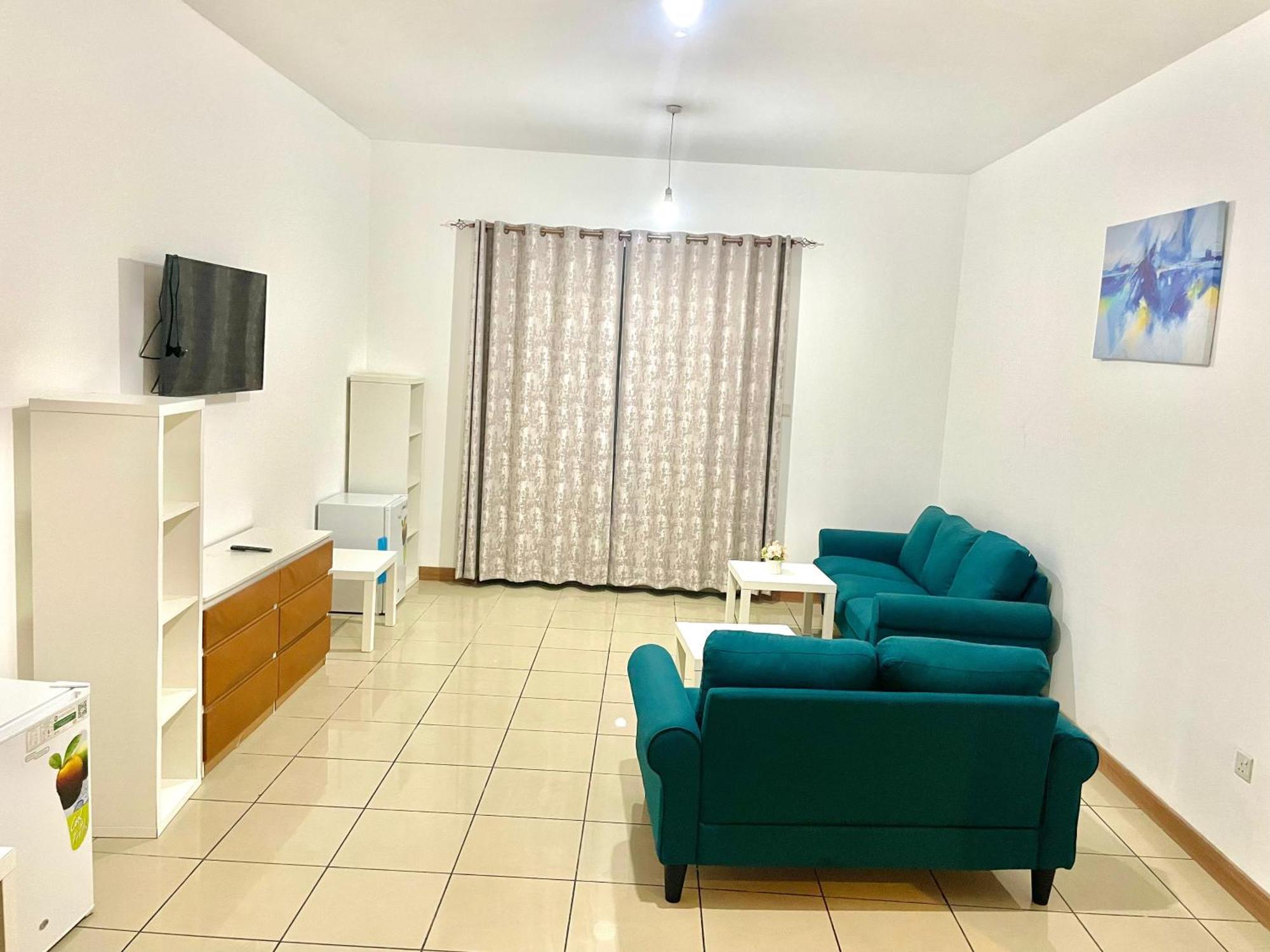 Offer For A Master Couples Friendly Dubai