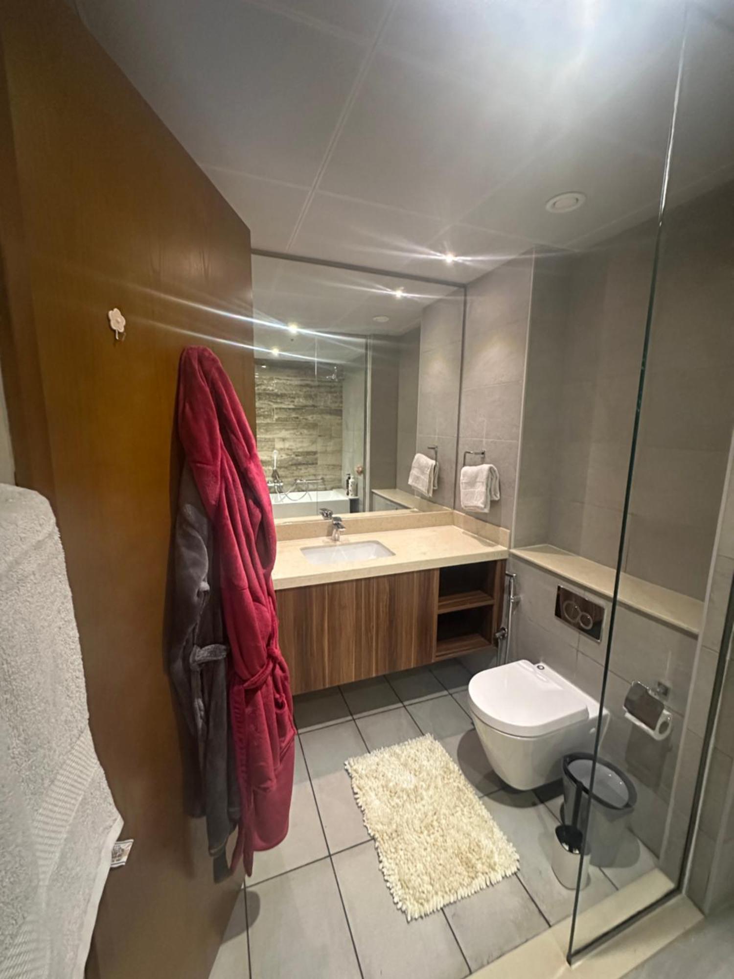 Apartment Azizi Mina *