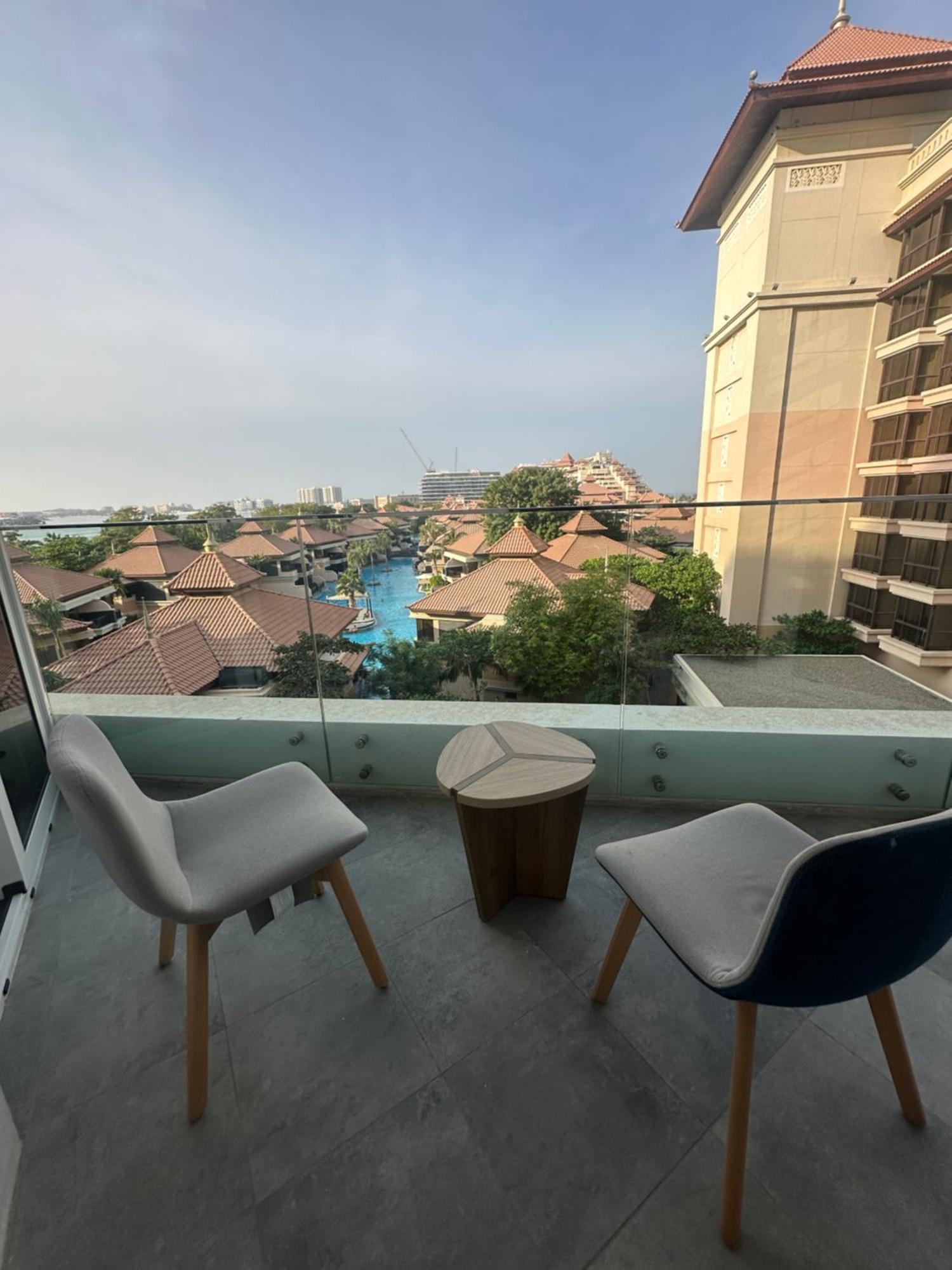 Azizi Mina Apartment