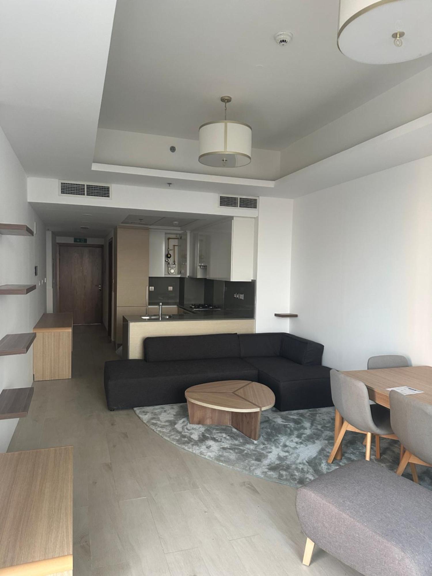 Apartment Azizi Mina
