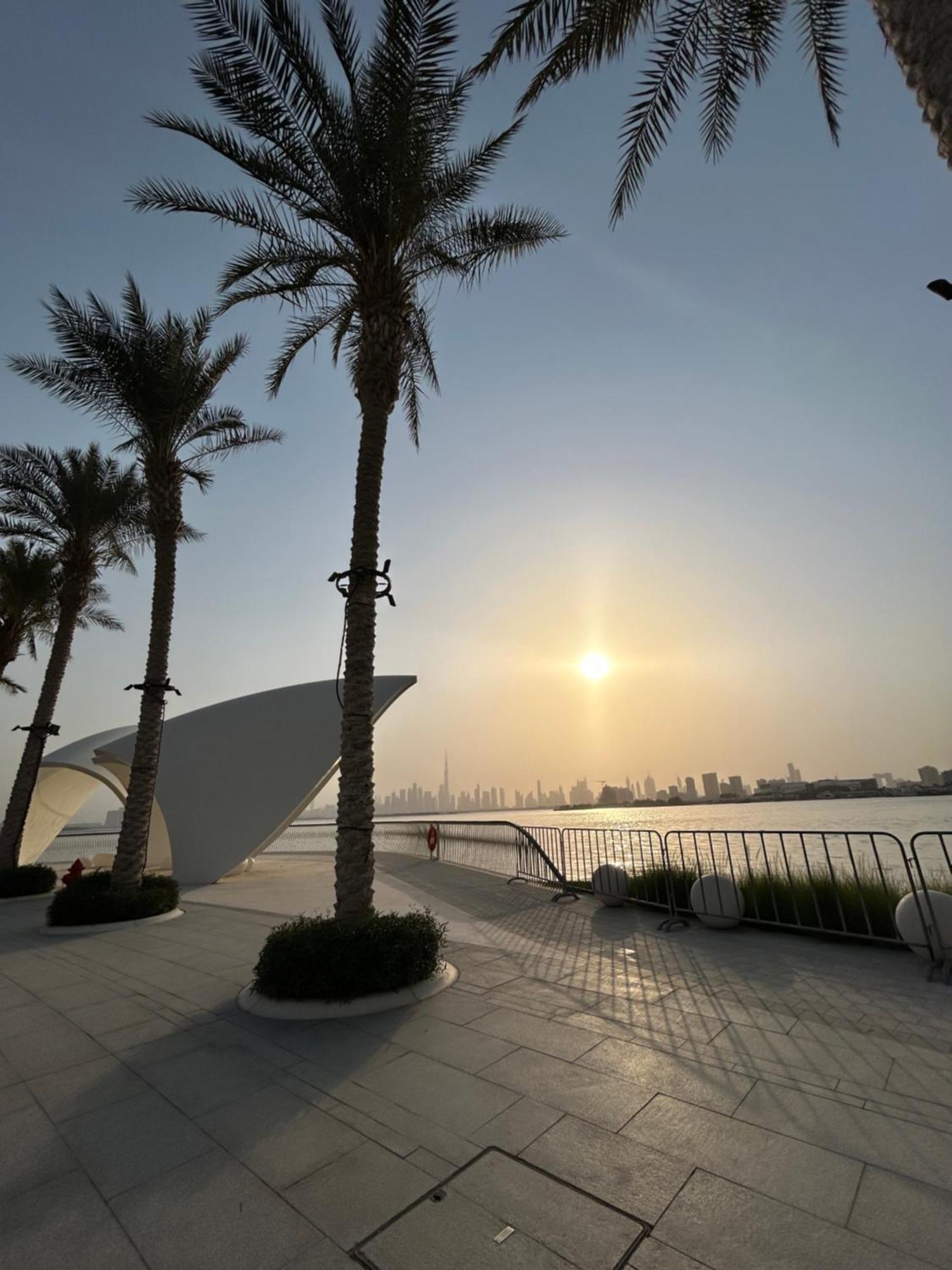 Apartment Luxury 1br In Creek Harbour *