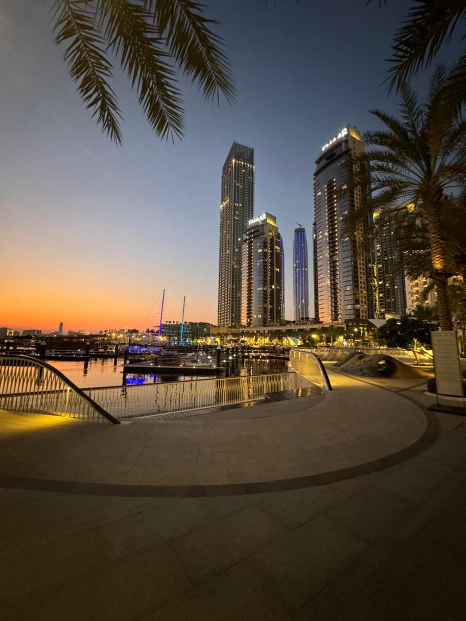 Luxury 1br In Creek Harbour Apartment
