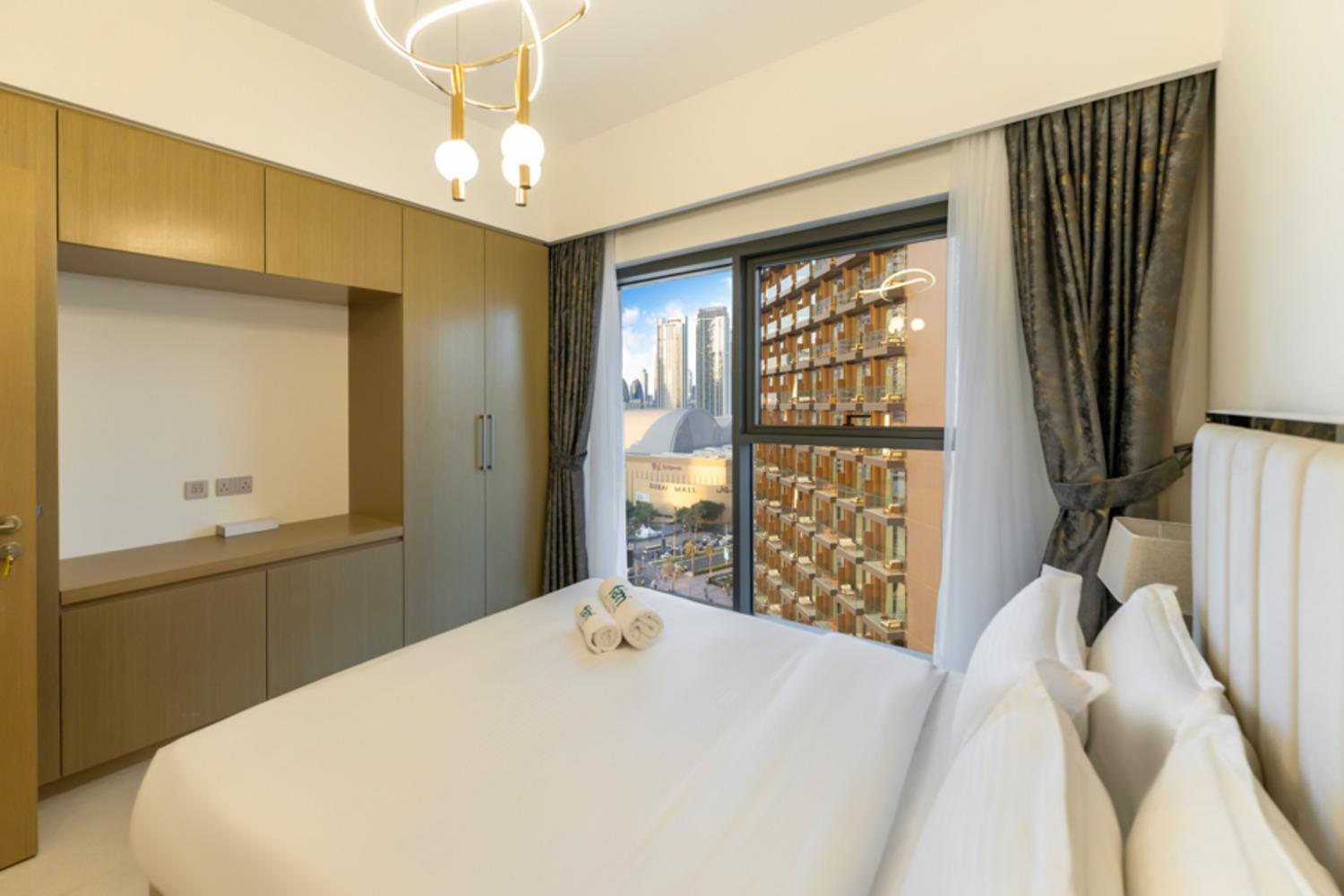 Apartment Fam Living - Burj Royale 2bedroom - Fountain And Burj Views