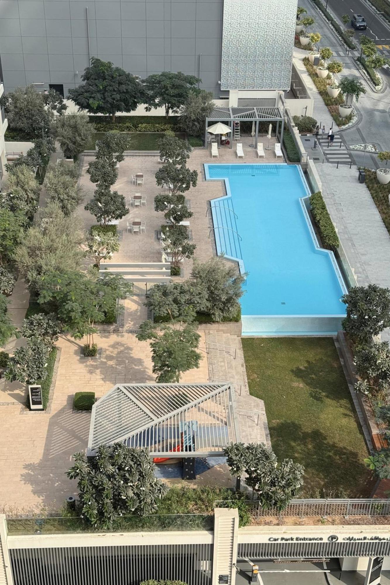 Apartment Luxury 1br In Creek Harbour *