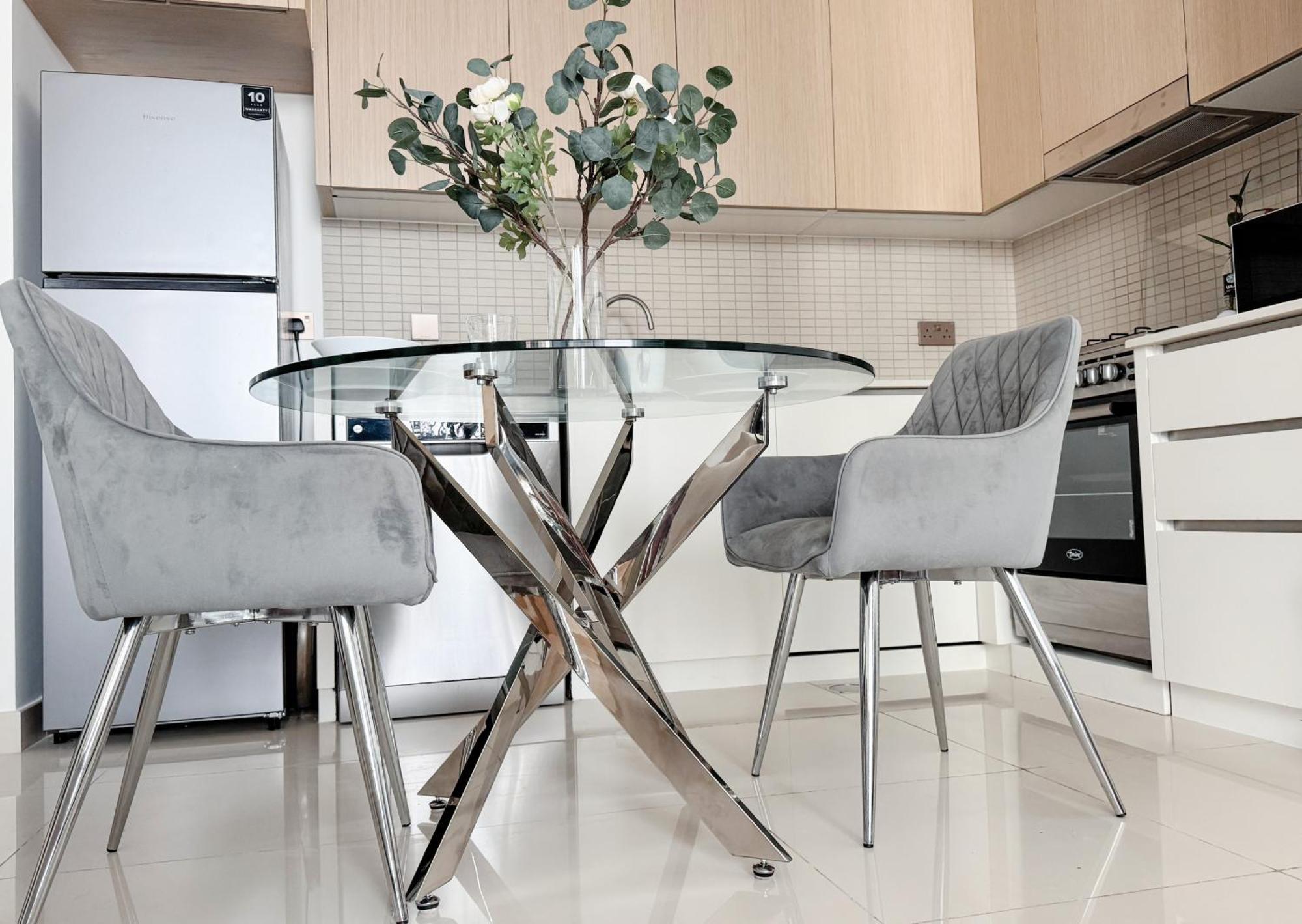Apartment Luxury 1br In Creek Harbour Dubai