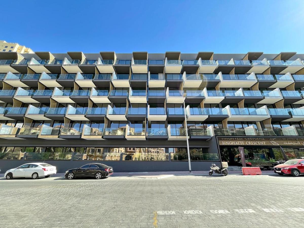 Stunning 1 Bedroom Modern Luxury At Jvc *